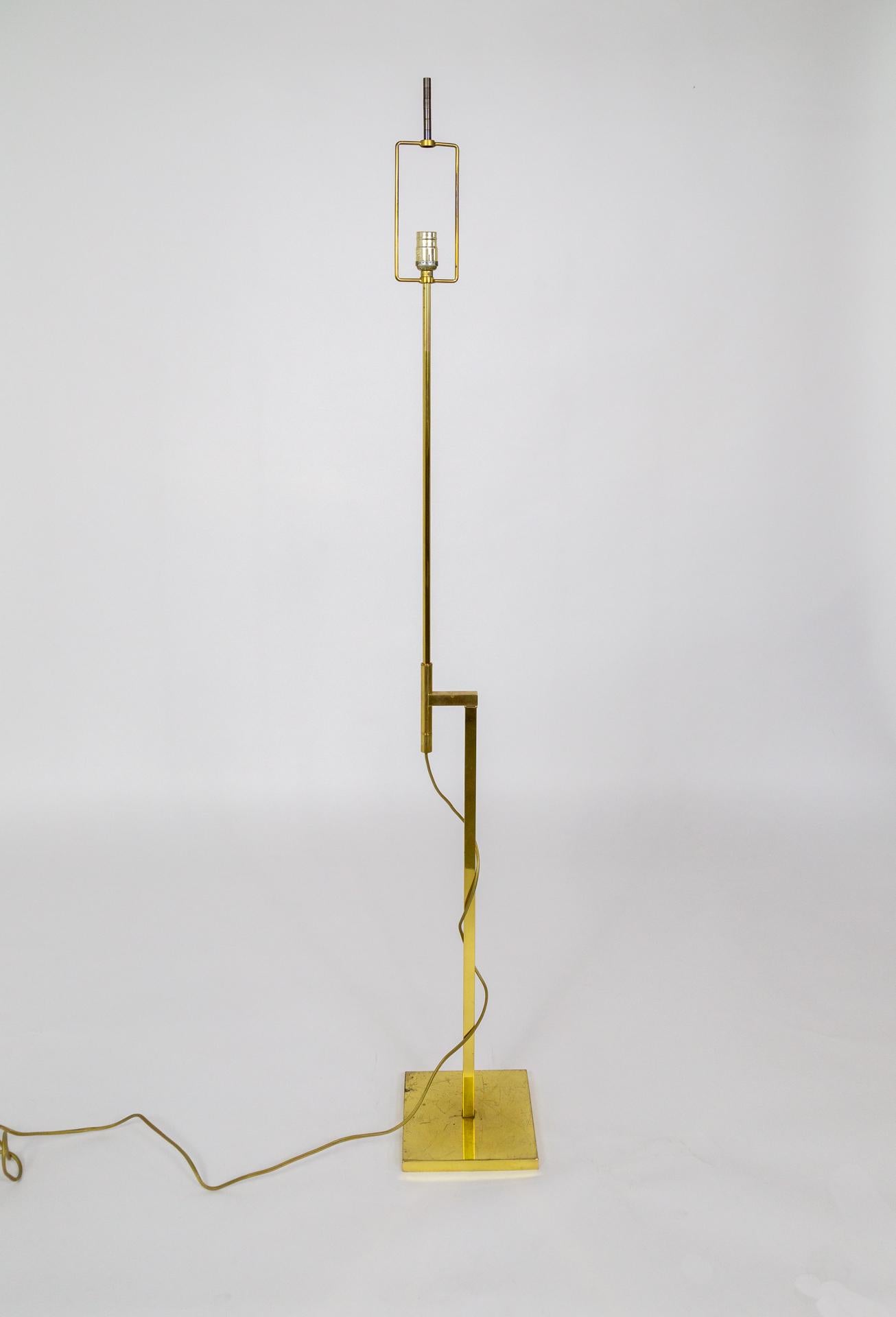 Laurel Telescoping Brass Floor Lamp For Sale 5