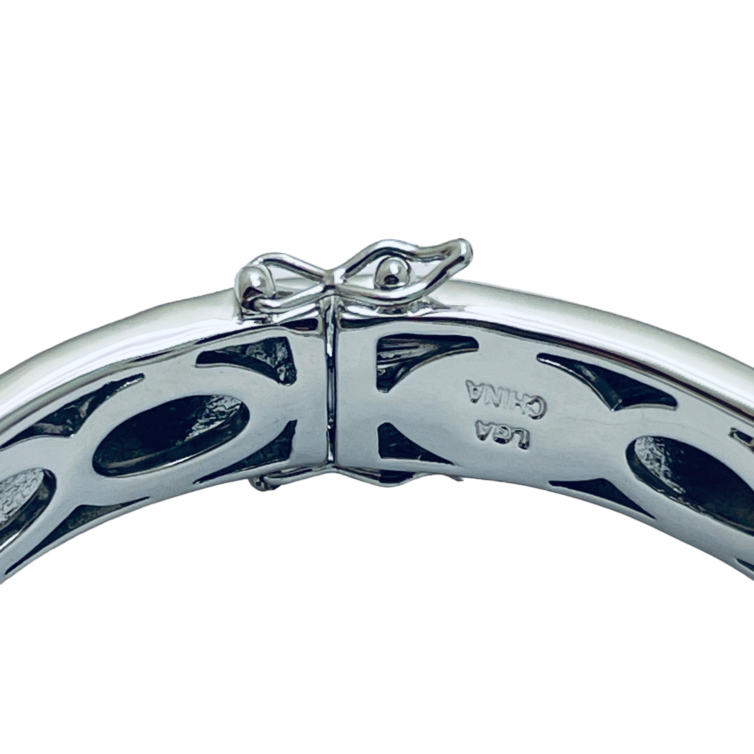 Bracciale bangle firmato Lauren G Adams in argento con smalto e cuori in zirconia In condizioni buone in vendita a Palos Hills, IL
