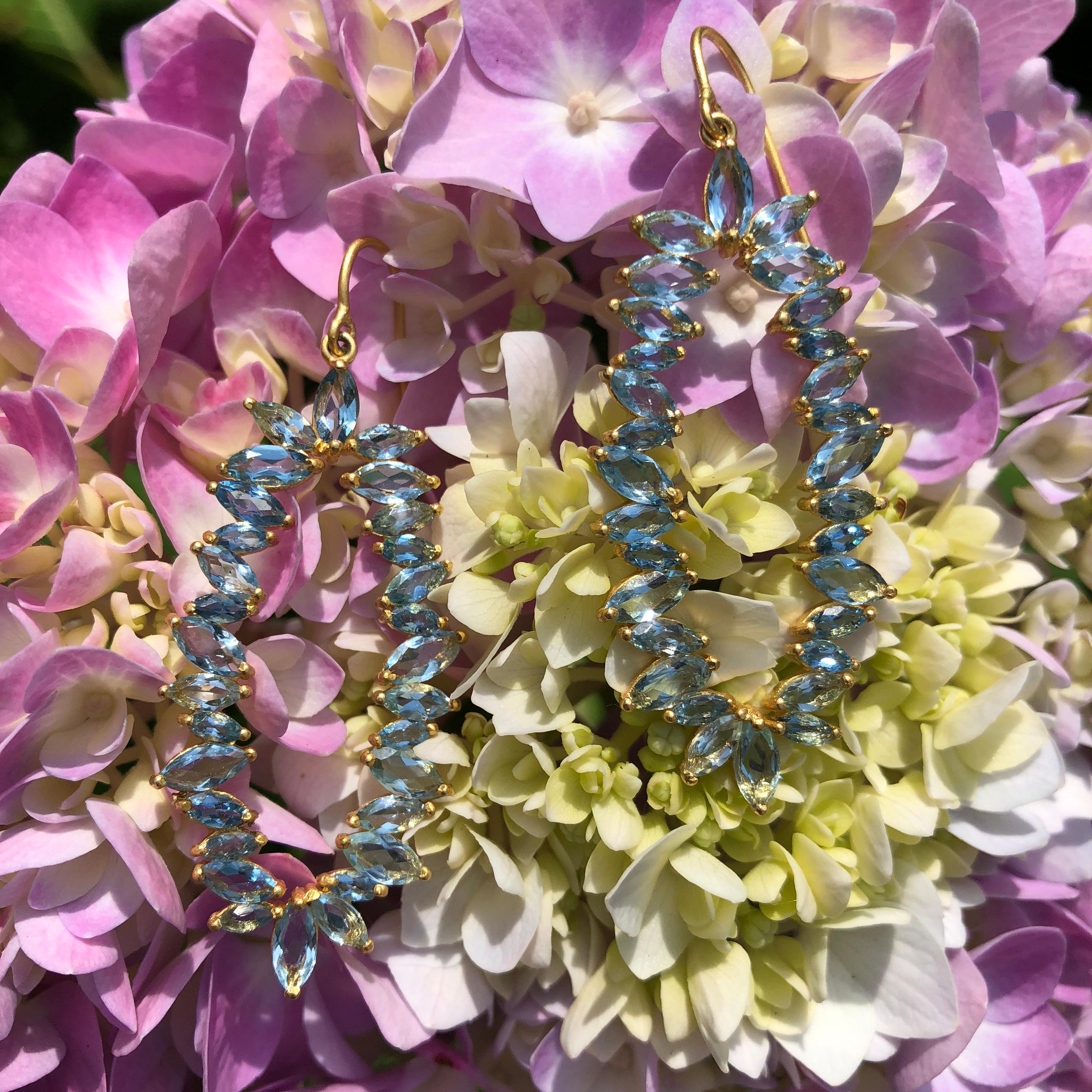 7.33 Carat Aquamarine, Gold Earrings by Lauren Harper For Sale 4