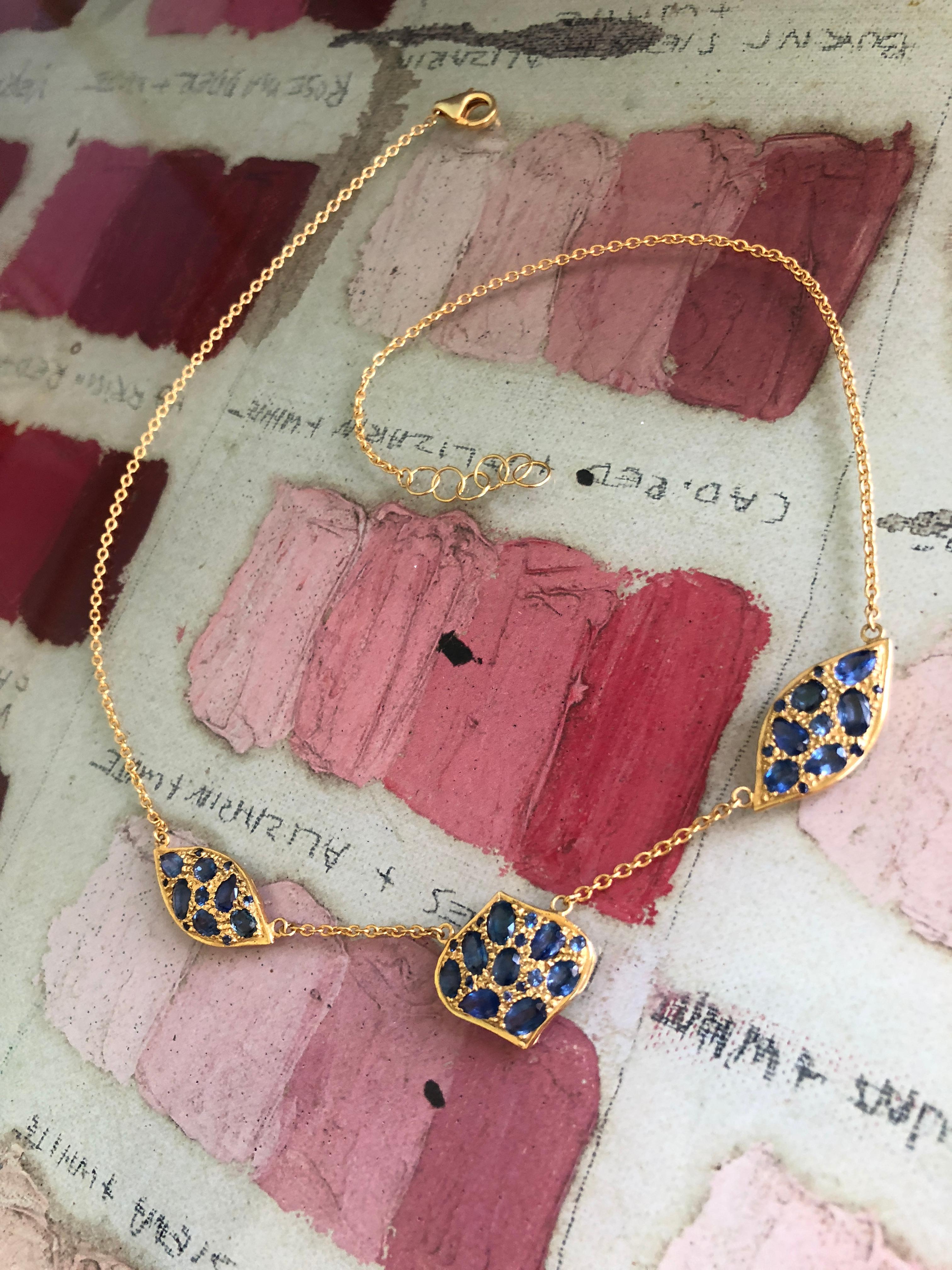Artist Blue Sapphire 18 Karat Gold Necklace by Lauren Harper For Sale