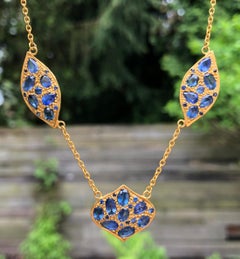 Halskette aus 18 Karat Gold mit blauem Saphir von Lauren Harper