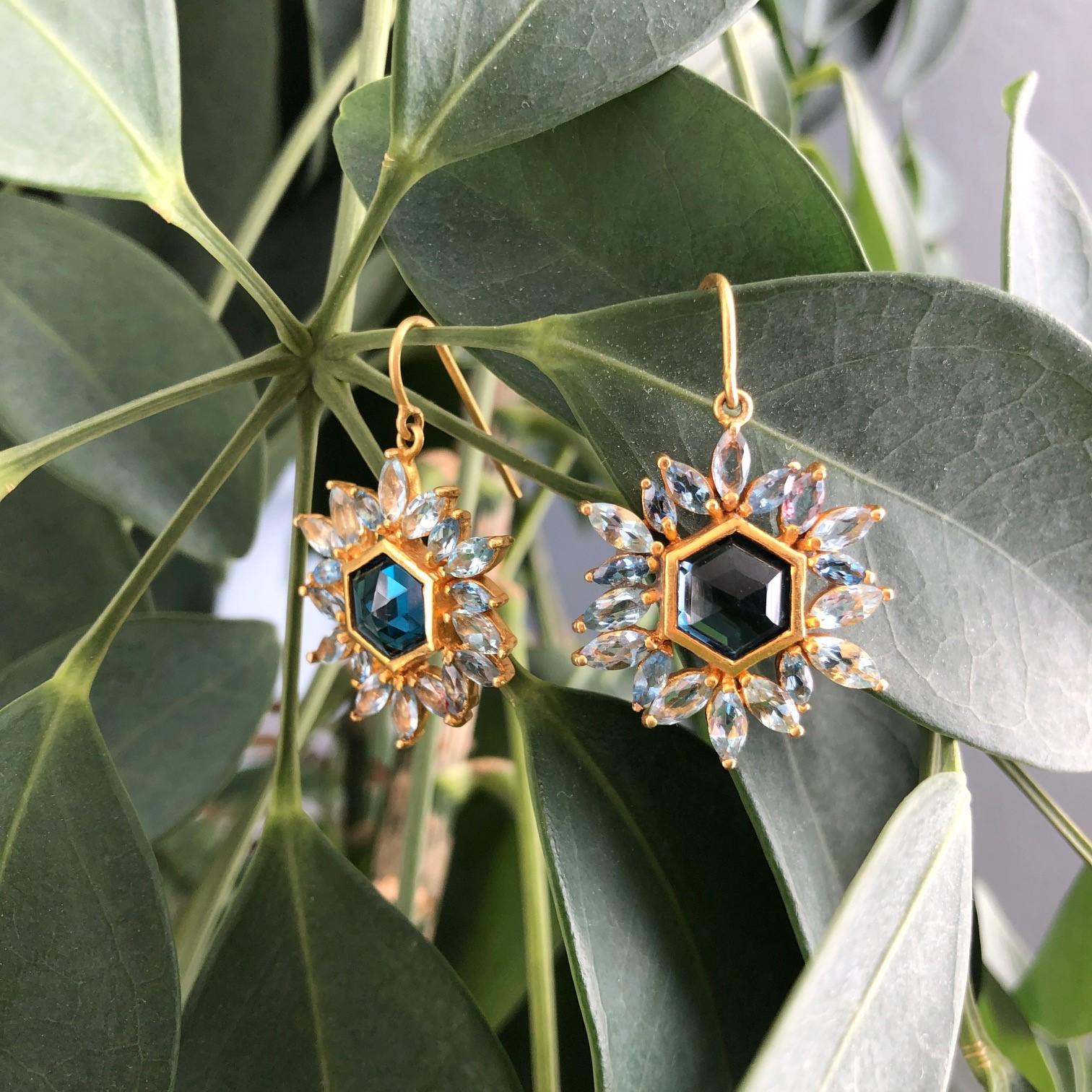 Blue Topaz, Aquamarine Gold Hexagon Earrings by Lauren Harper In New Condition For Sale In Winnetka, IL