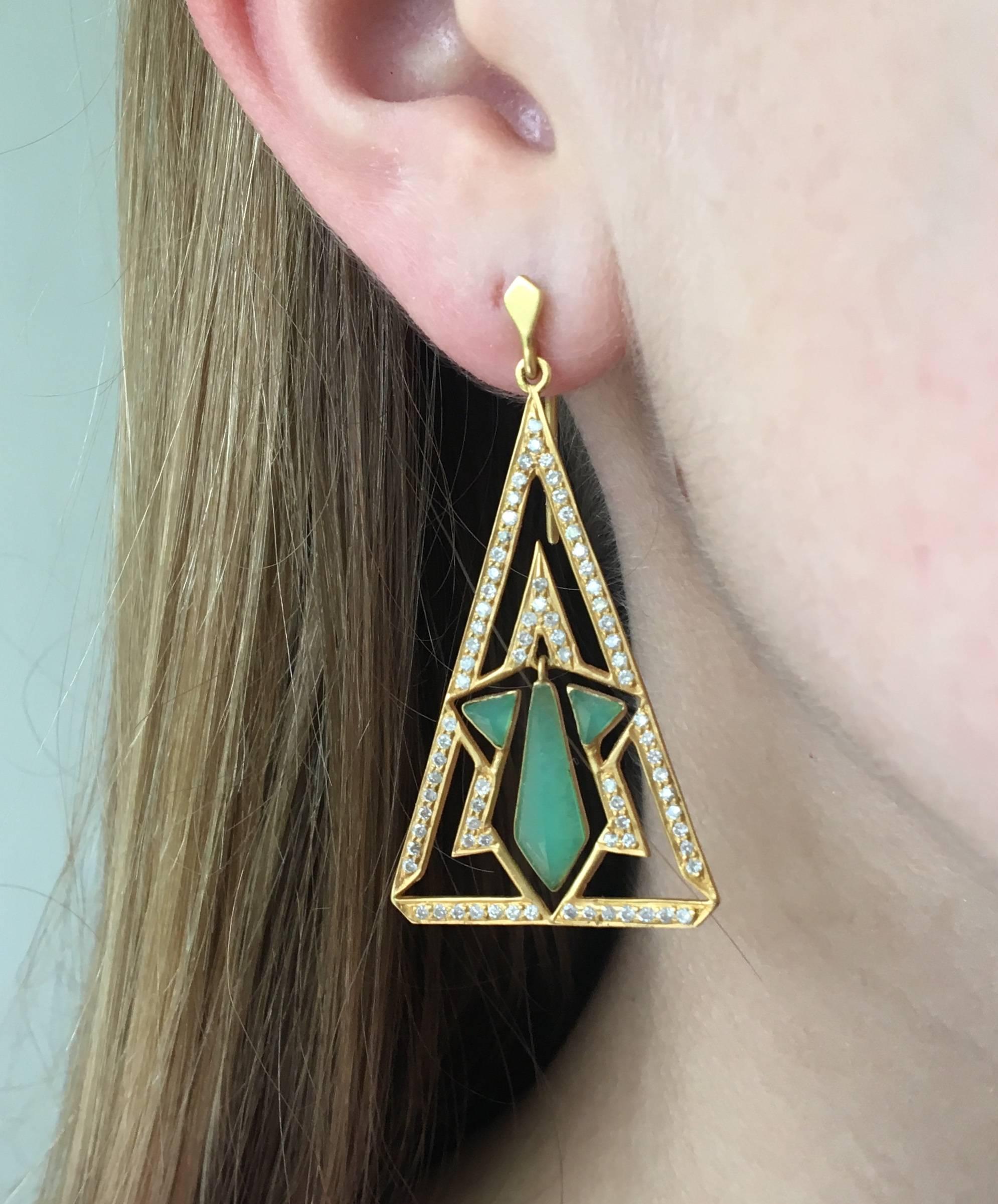 Green Chrysophrase geometric cut stones are at the center of these architecturally inspired 18kt Gold and Diamond Earrings.  Finished in Lauren Harper's signature 18kt Gold matte finish, these earrings are perfect for both day and night. Extremely