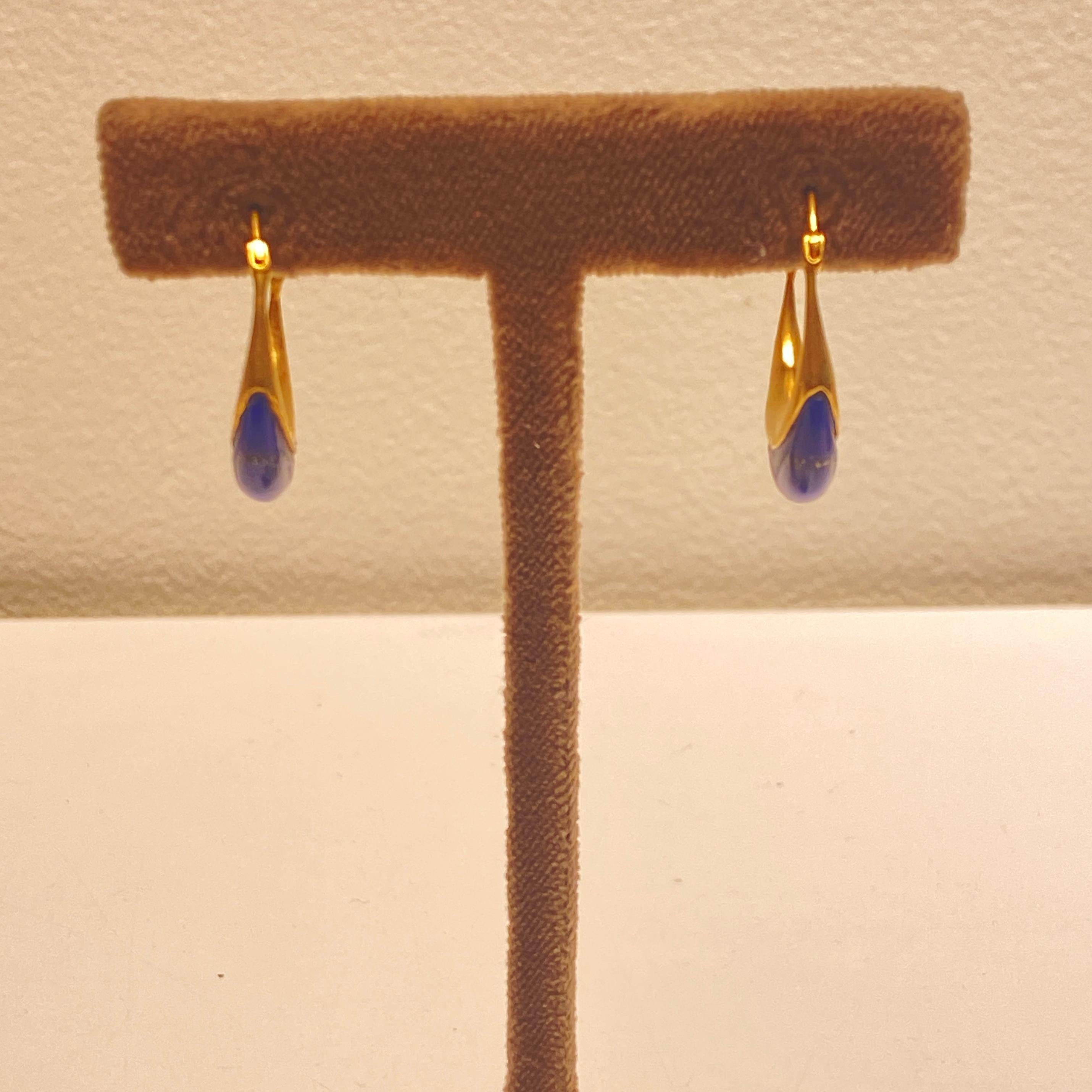 Lauren Harper Lapis Blue and 18K Yellow Gold Hoops In New Condition In Jackson, WY