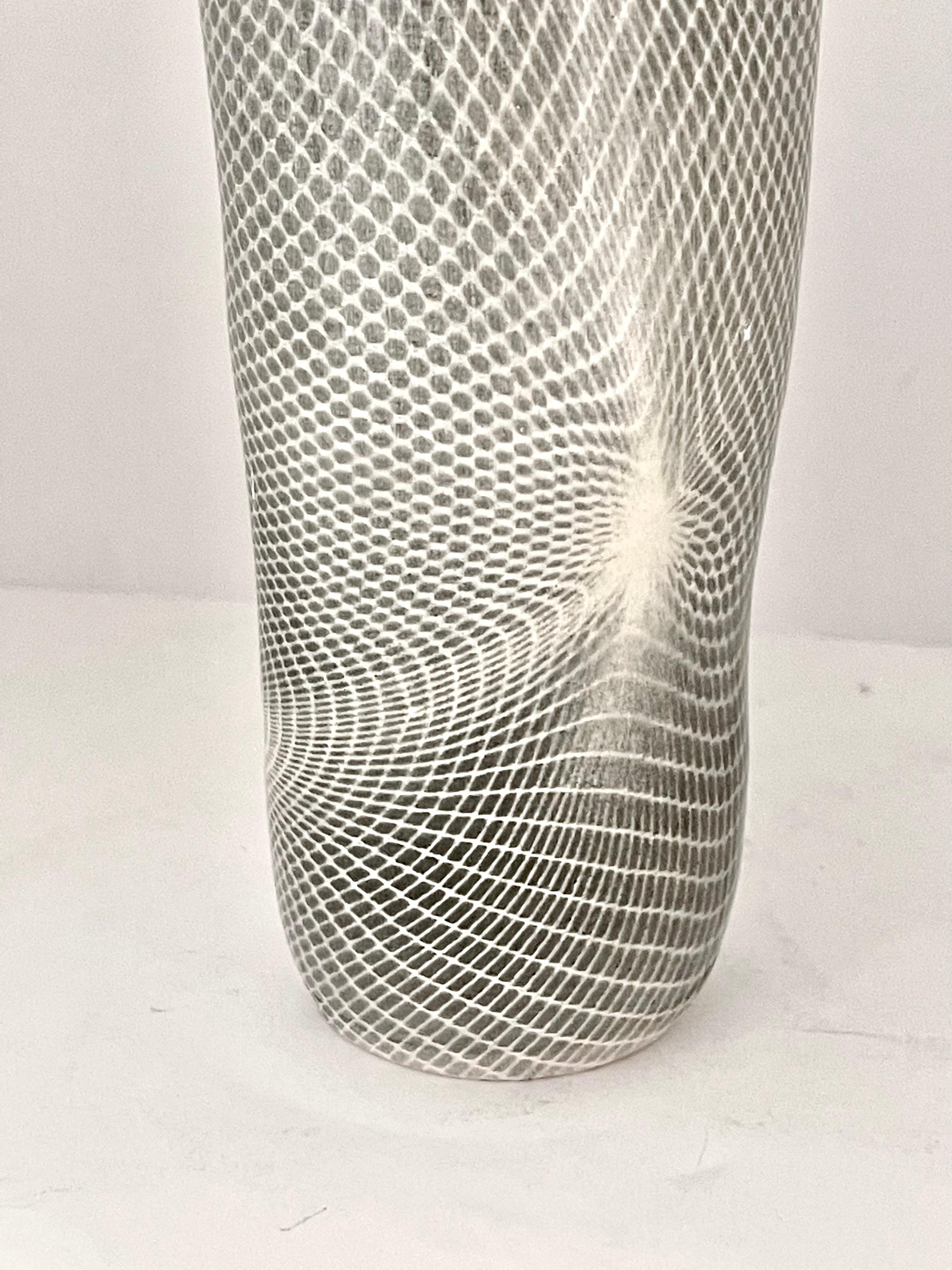 Fait main Lauren Kaplan Abstraction Vases en grès en vente