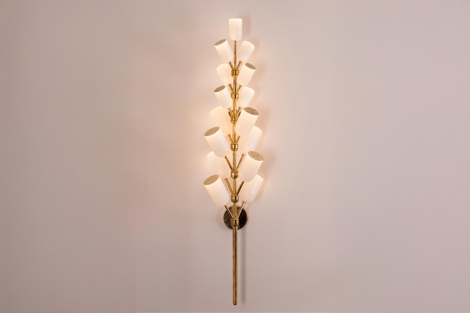 Moderno Lauren LED Sconce, 170