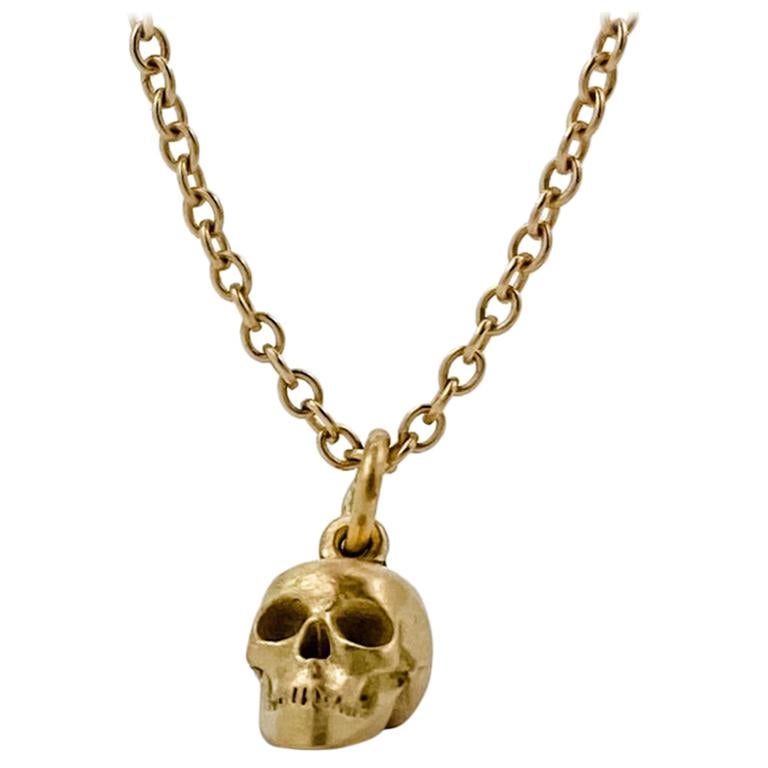Lauren Newton Gold Matter Skull Charm in 18k yellow gold For Sale