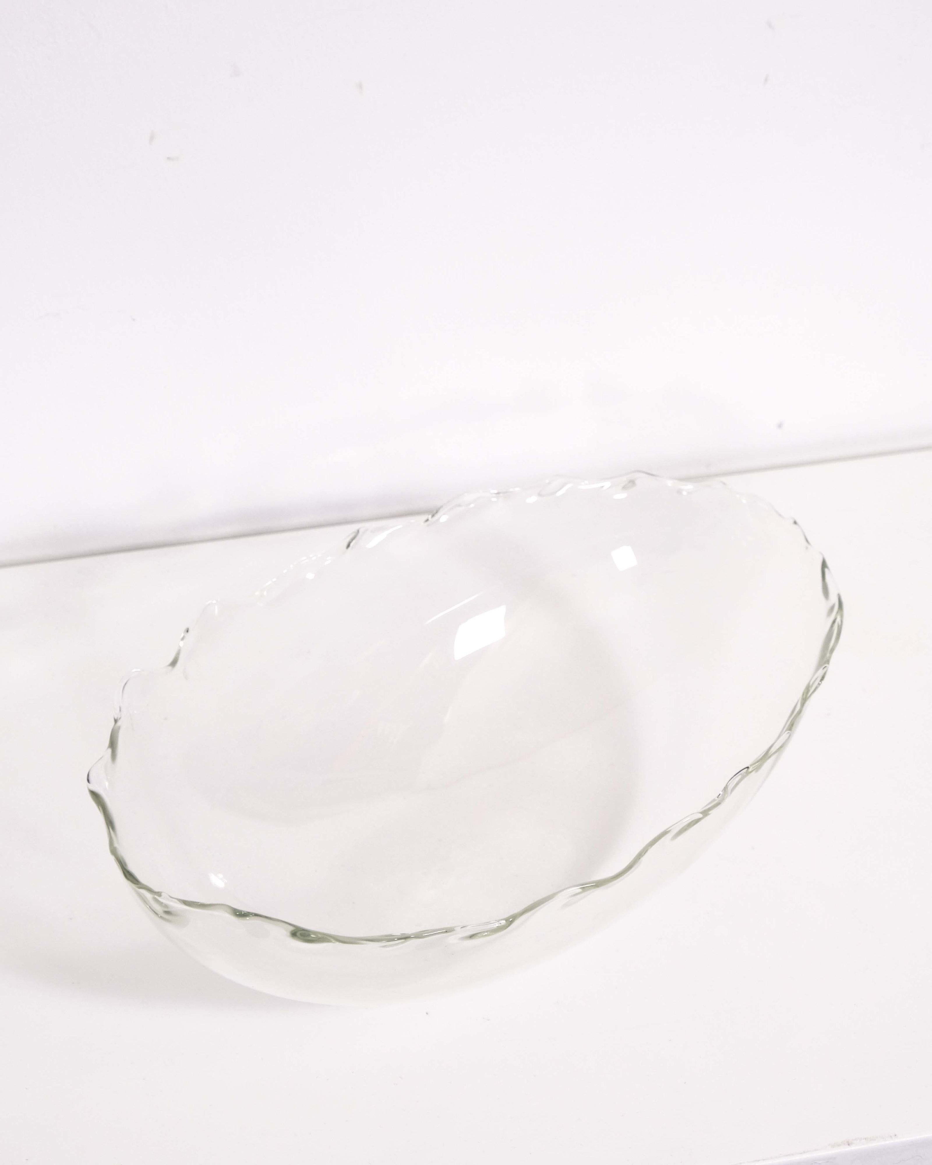 Glass
H10 x W33 x D21 cm
