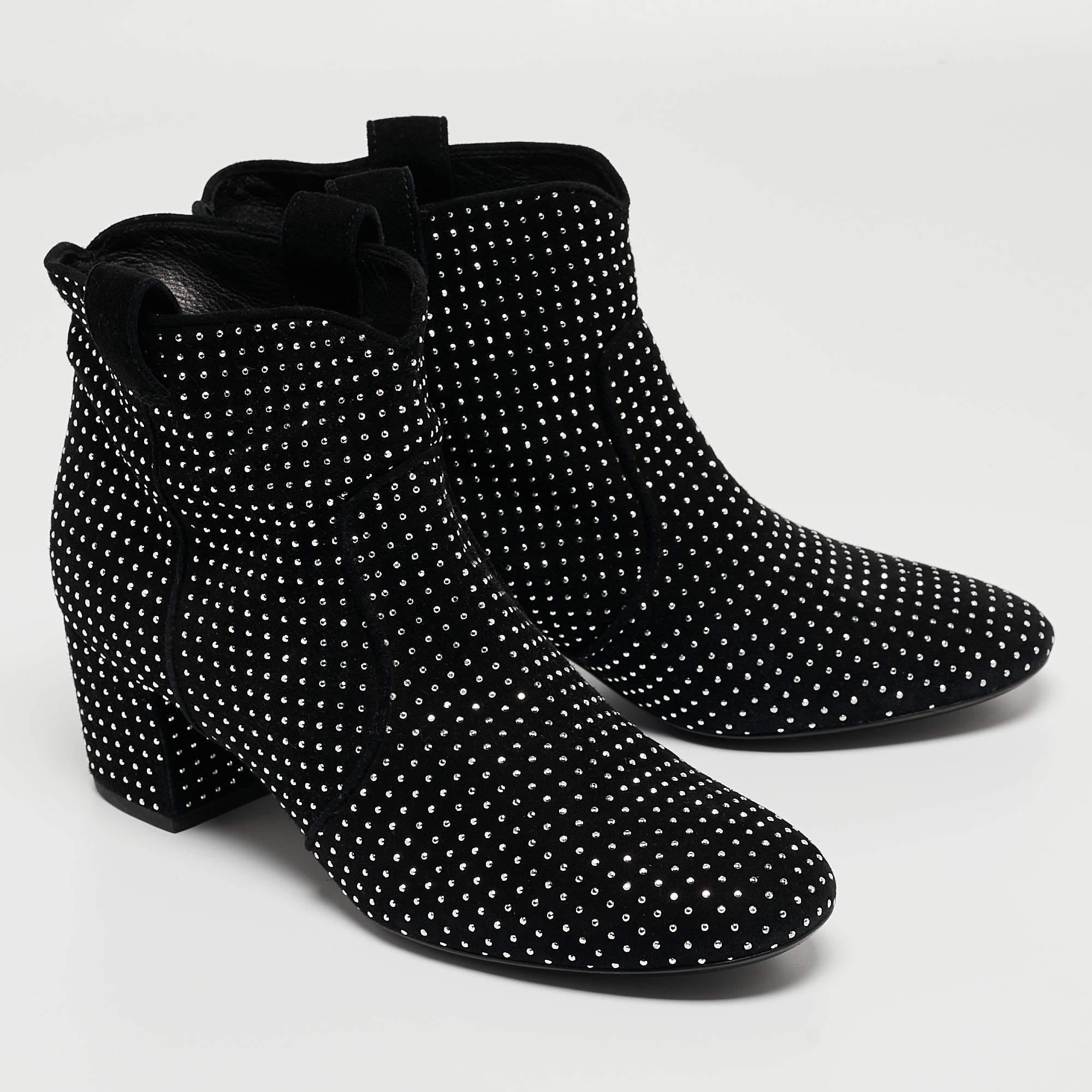 Laurence Dacade Botines de ante negro con tachuelas Pete Talla 39.5 en Bueno Estado en Dubai, Al Qouz 2