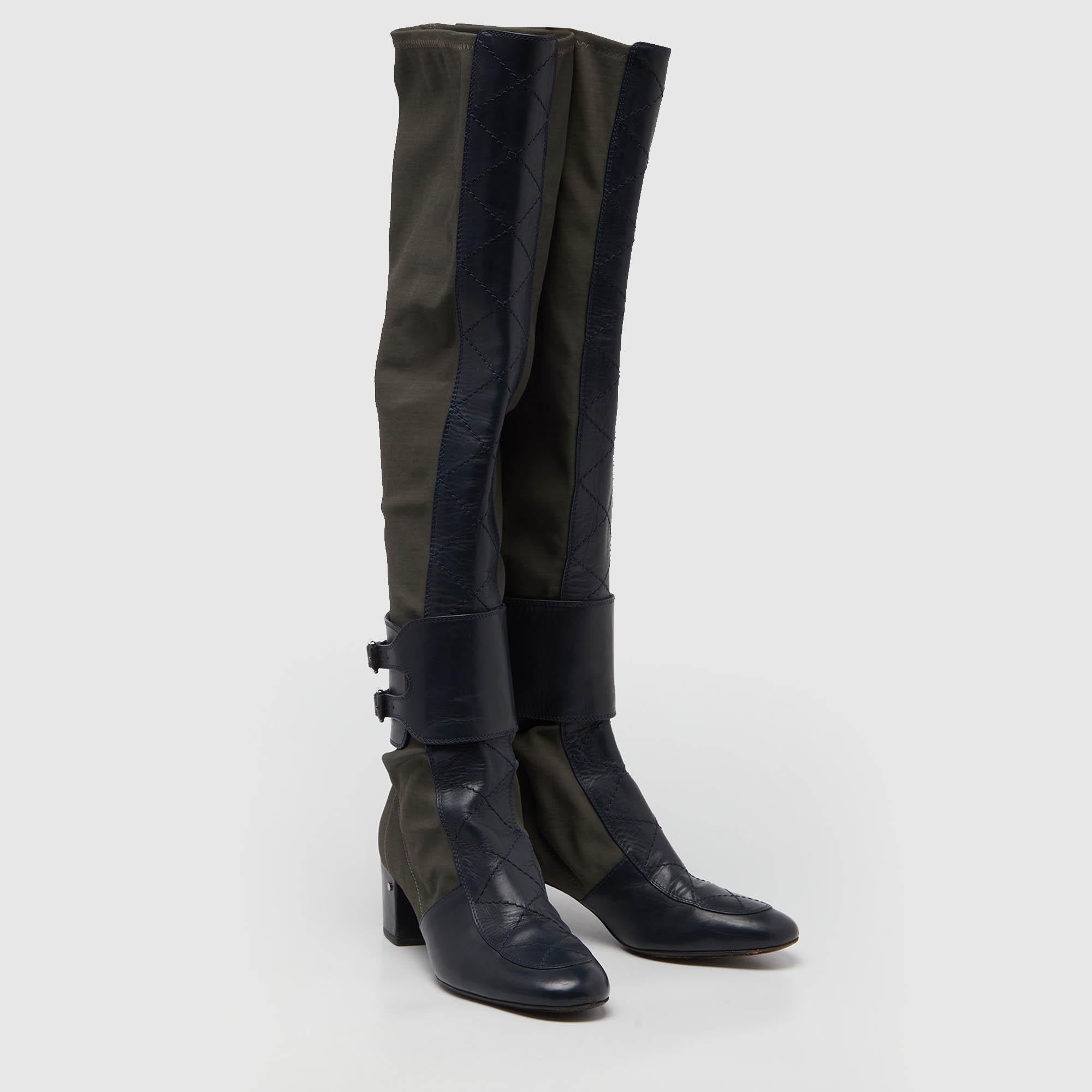 Laurence Dacade Blue/ Green Quilted Leather Over The Knee Length Boots Size 40 In Good Condition In Dubai, Al Qouz 2