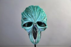 Amy, feathers skull resin, colored still life vanité, Laurence Le Constant