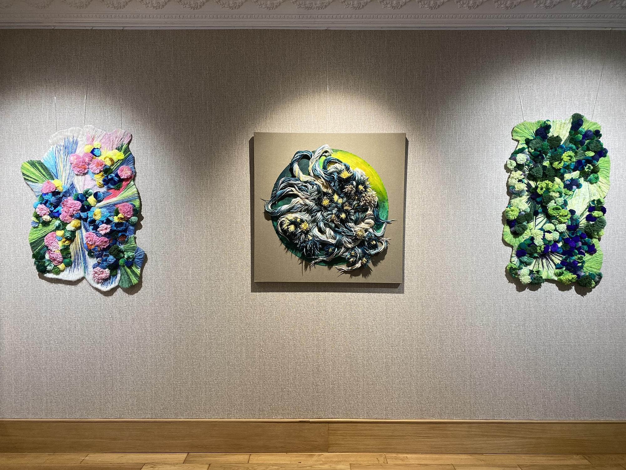 Ricochets, colored tapestry silk cashmere wool alpaca art textile, abstract - Gray Abstract Sculpture by Laurence Le Constant