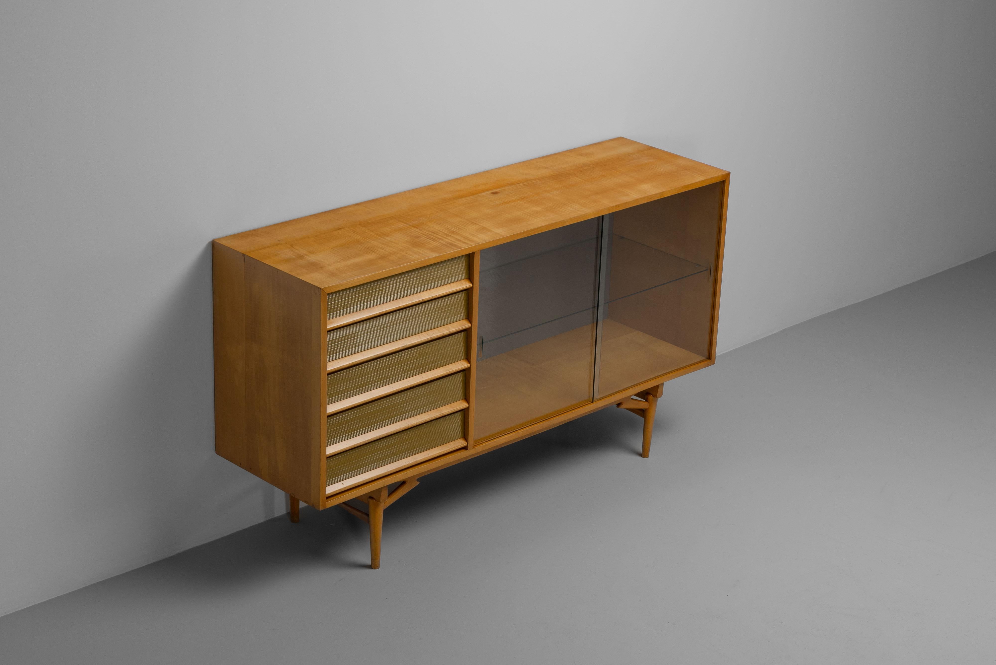 Laurens Bisscheroux credenza the Netherlands 1956 For Sale 2