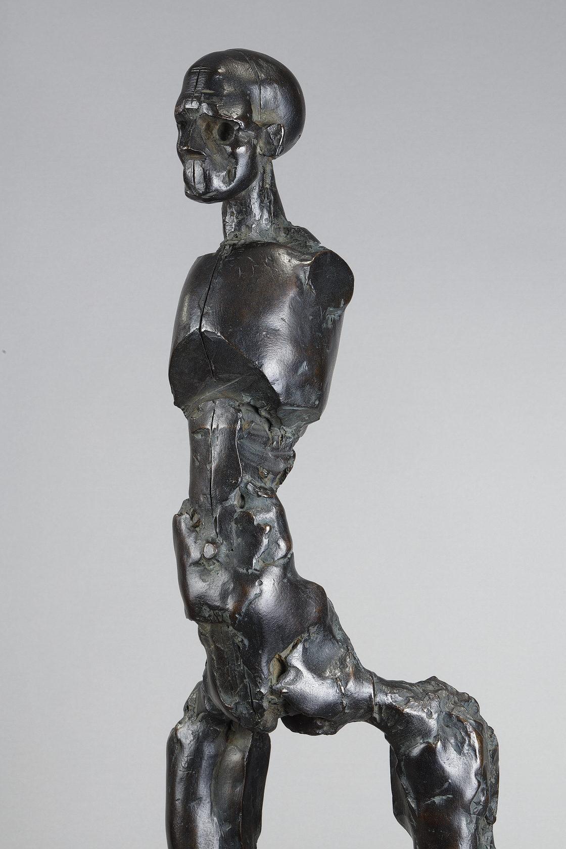 Vertical Position N.1 - Sculpture by Laurent Belloni