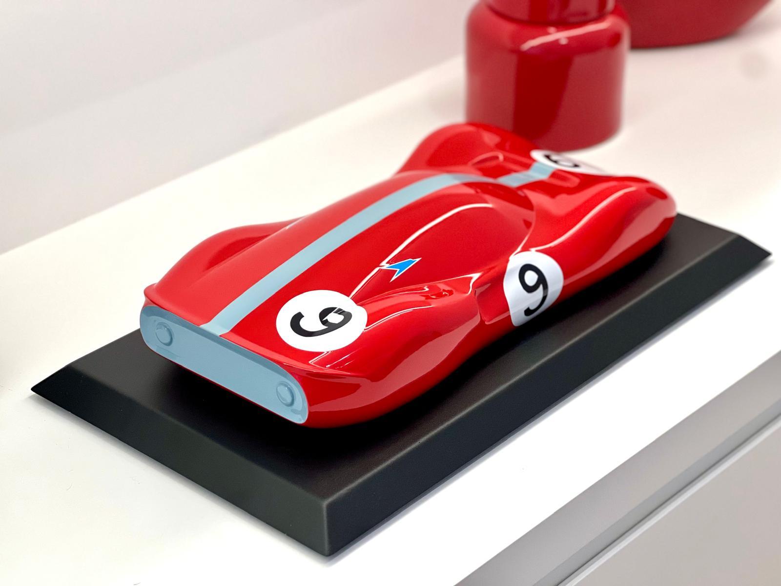 LAURENT MAILLART - Ferrari 330 P4, Rosso n9 in vendita 2