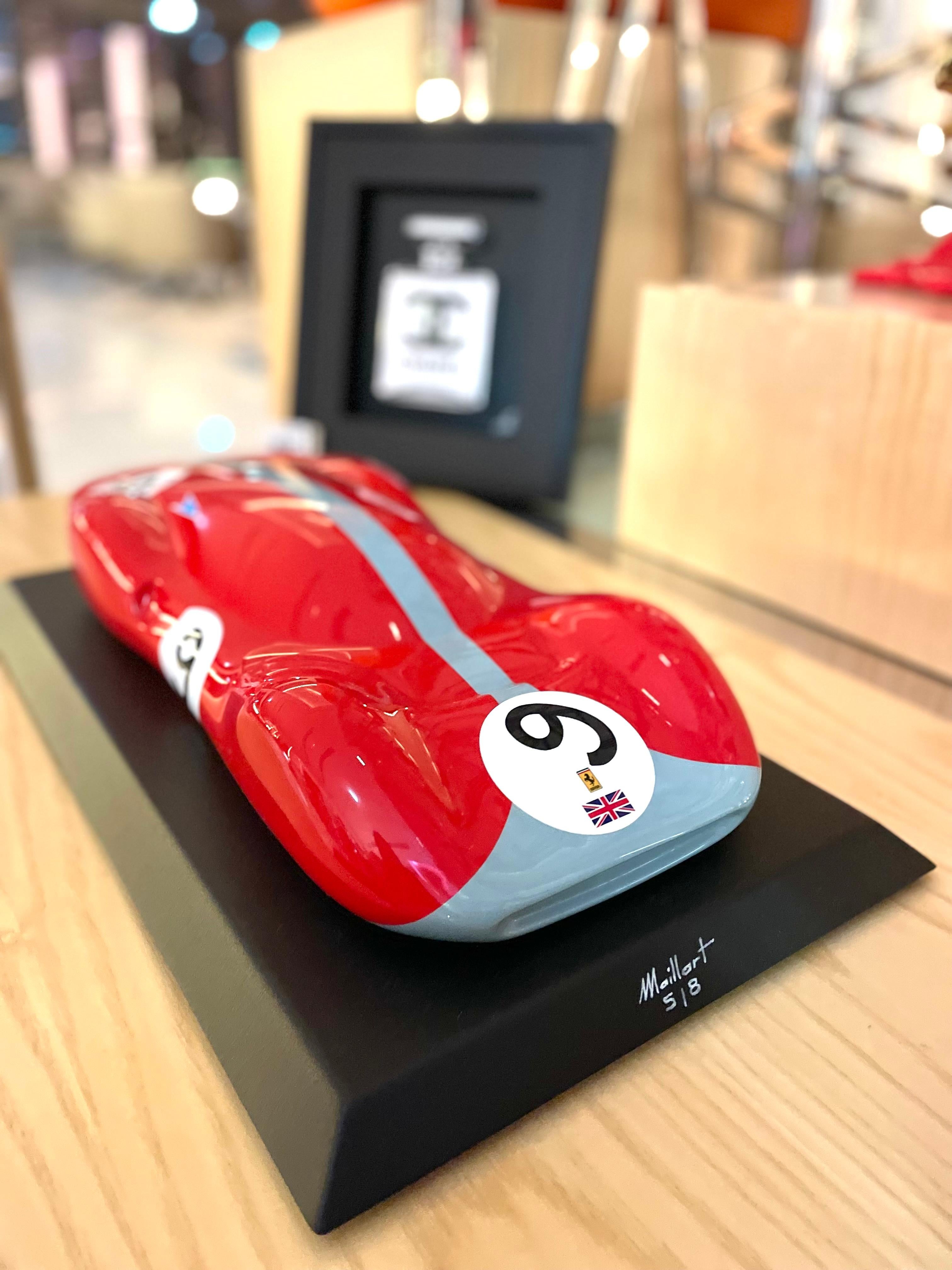 Figurative Sculpture di Laurent maillart  - LAURENT MAILLART - Ferrari 330 P4, Rosso n9