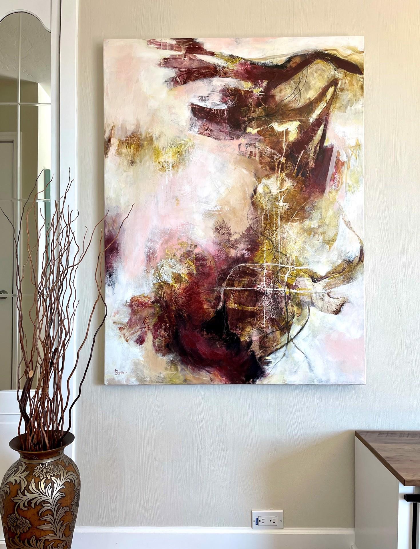 Keimung -  Zeitgenössisches Gemälde (Pink + Maroon + Weiß + Gold) im Angebot 2
