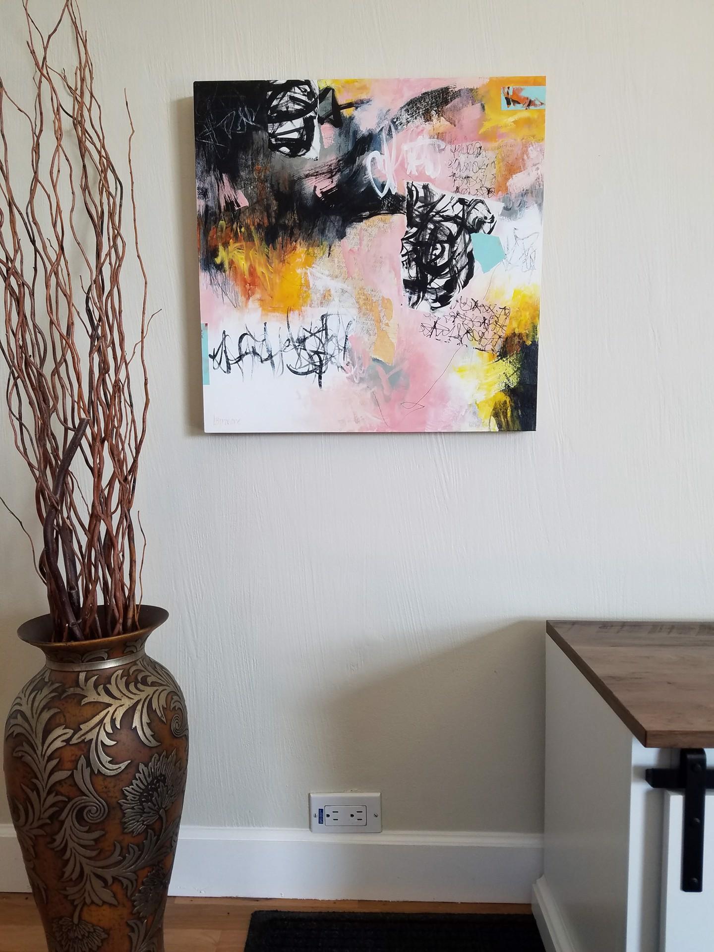 Le storie che ci creano #6, 2021 Pittura a tecnica mista in arancione e nero - Abstract Painting Beige di Laurie Barmore