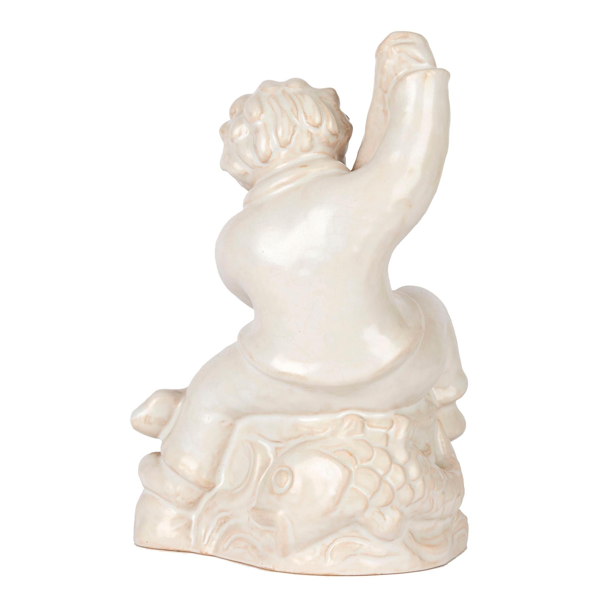 Lauritz Adolph Hjorth, figura di pescatore in ceramica di grandi dimensioni del Medioevo danese In condizioni buone in vendita a Bishop's Stortford, Hertfordshire