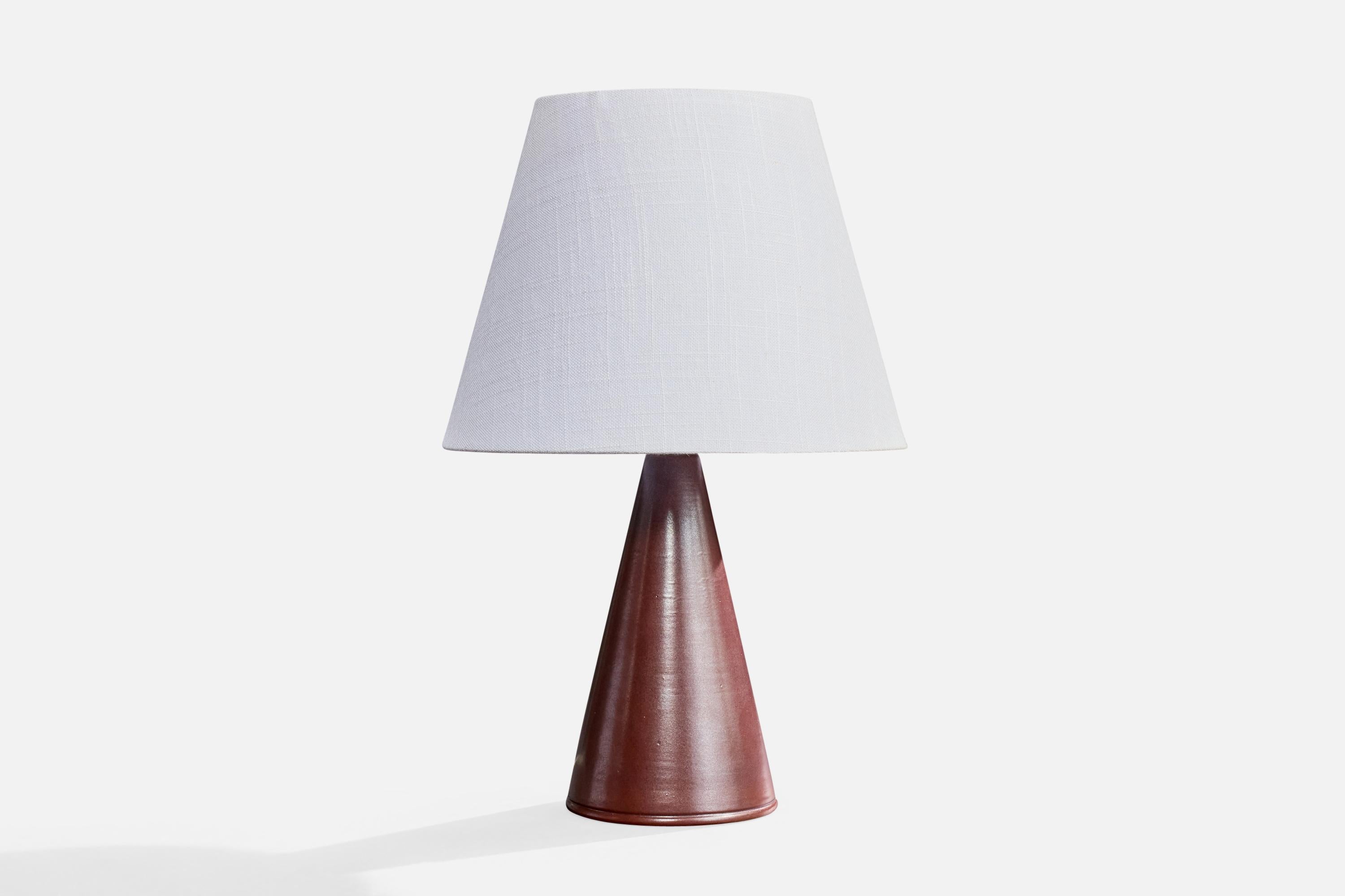 A brown-glazed ceramic table lamp produced by Lauritz Hjorth, Bornholm, Denmark, c. 1950s.

Dimensions of Lamp (inches): 10.45