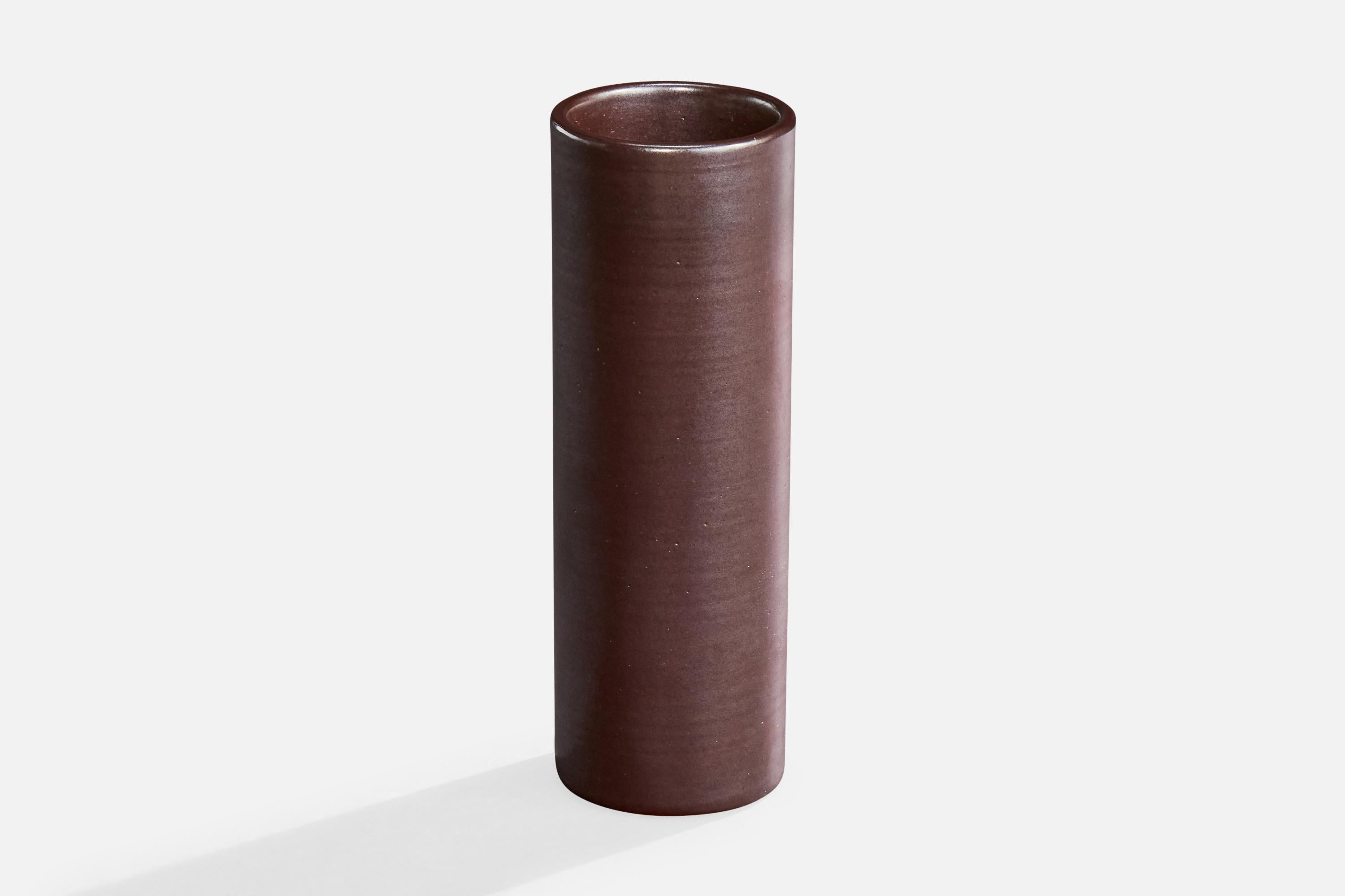 A brown-glazed stoneware vase produced by Lauritz Hjorth, Bornholm, Denmark, c. 1950s.

Overall Dimensions (inches): 6.9