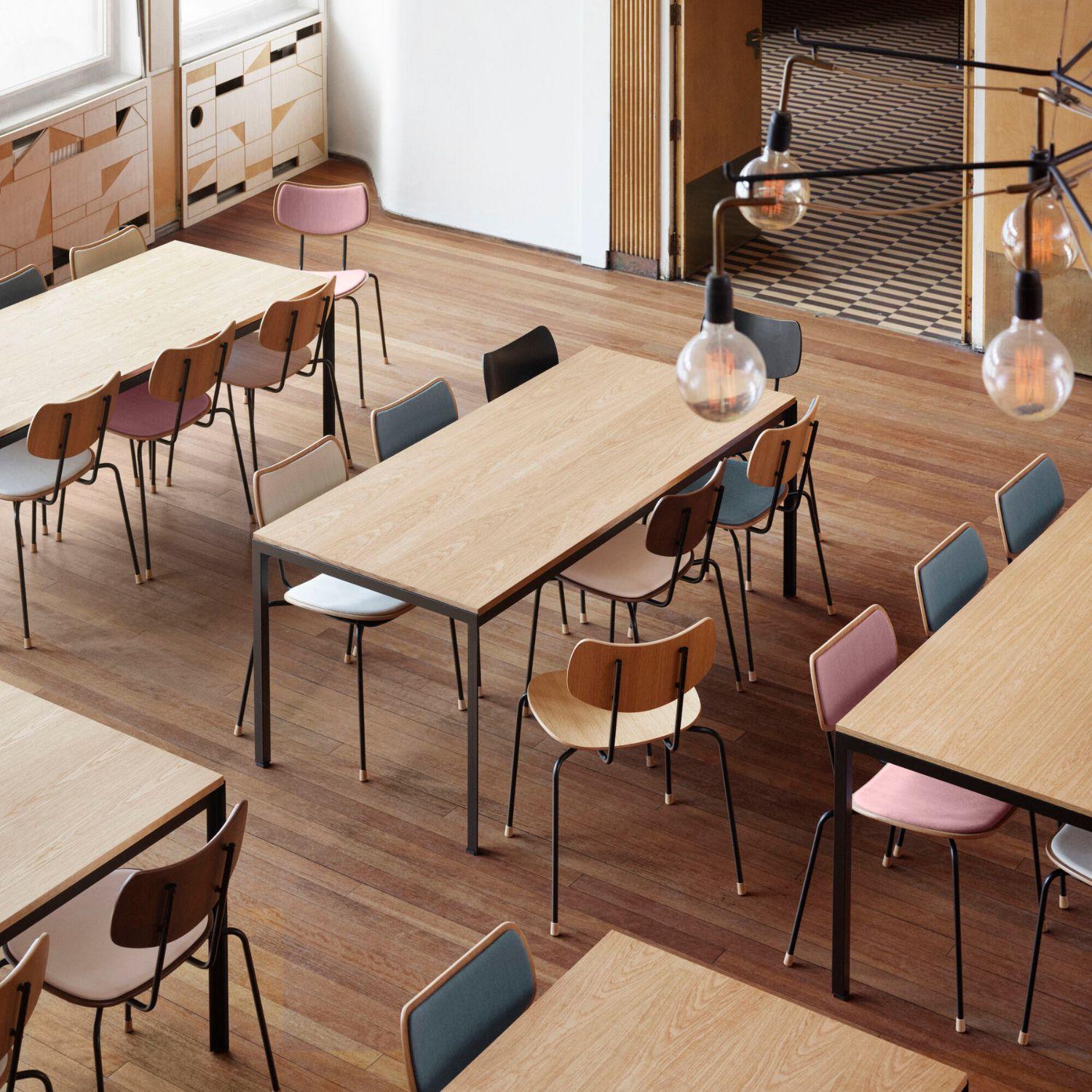 XXI secolo e contemporaneo Sedia 'VLA26 Vega' di Lauritzen in Oak nero con struttura nera per Carl Hansen & Son in vendita