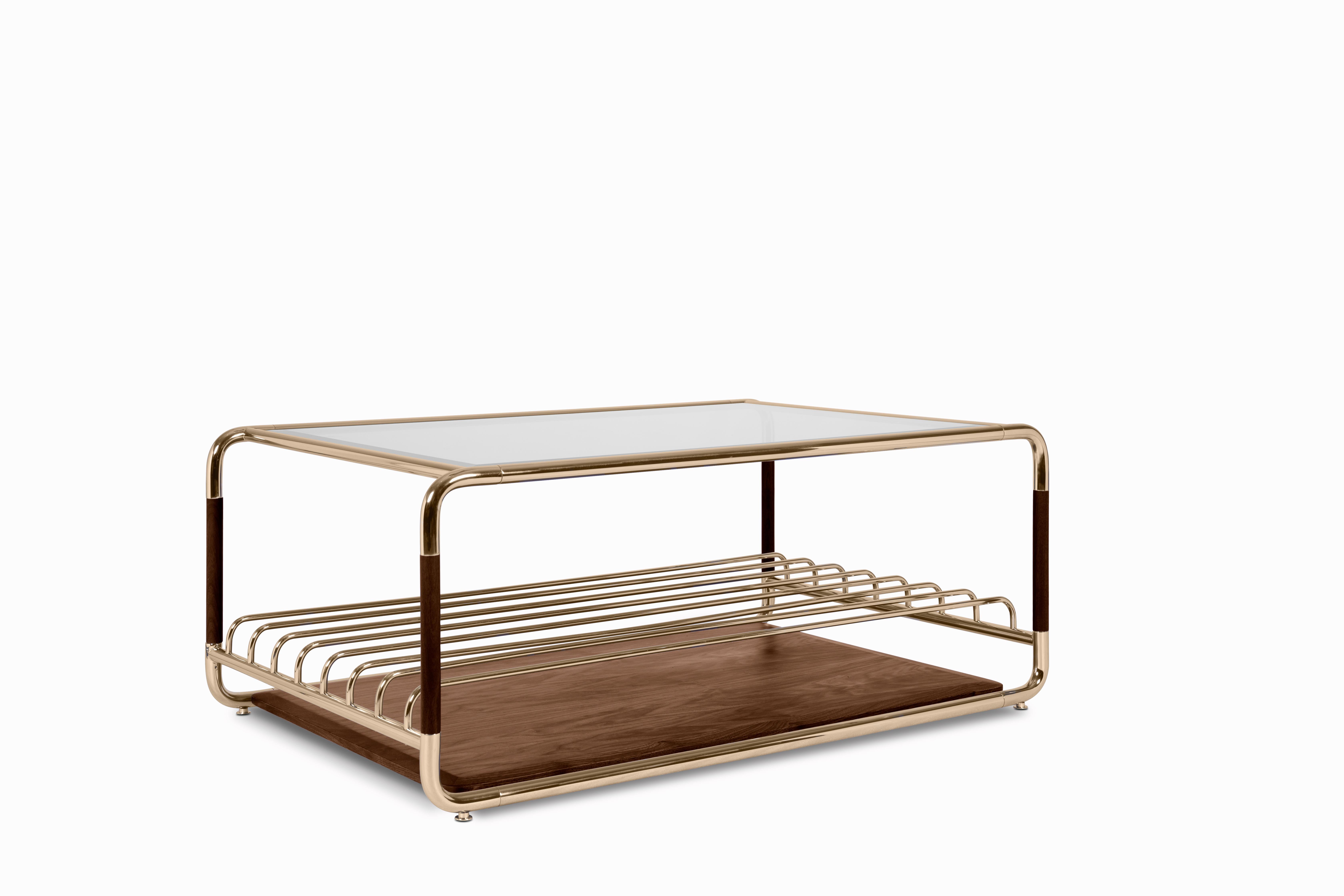 If there was ever an architect who deserved a show in an art museum, it is John Lautner. As a tribute to his cultural impact we named this center table Lautner. The mix between the brass structure and the walnut creates a sophisticated approach to