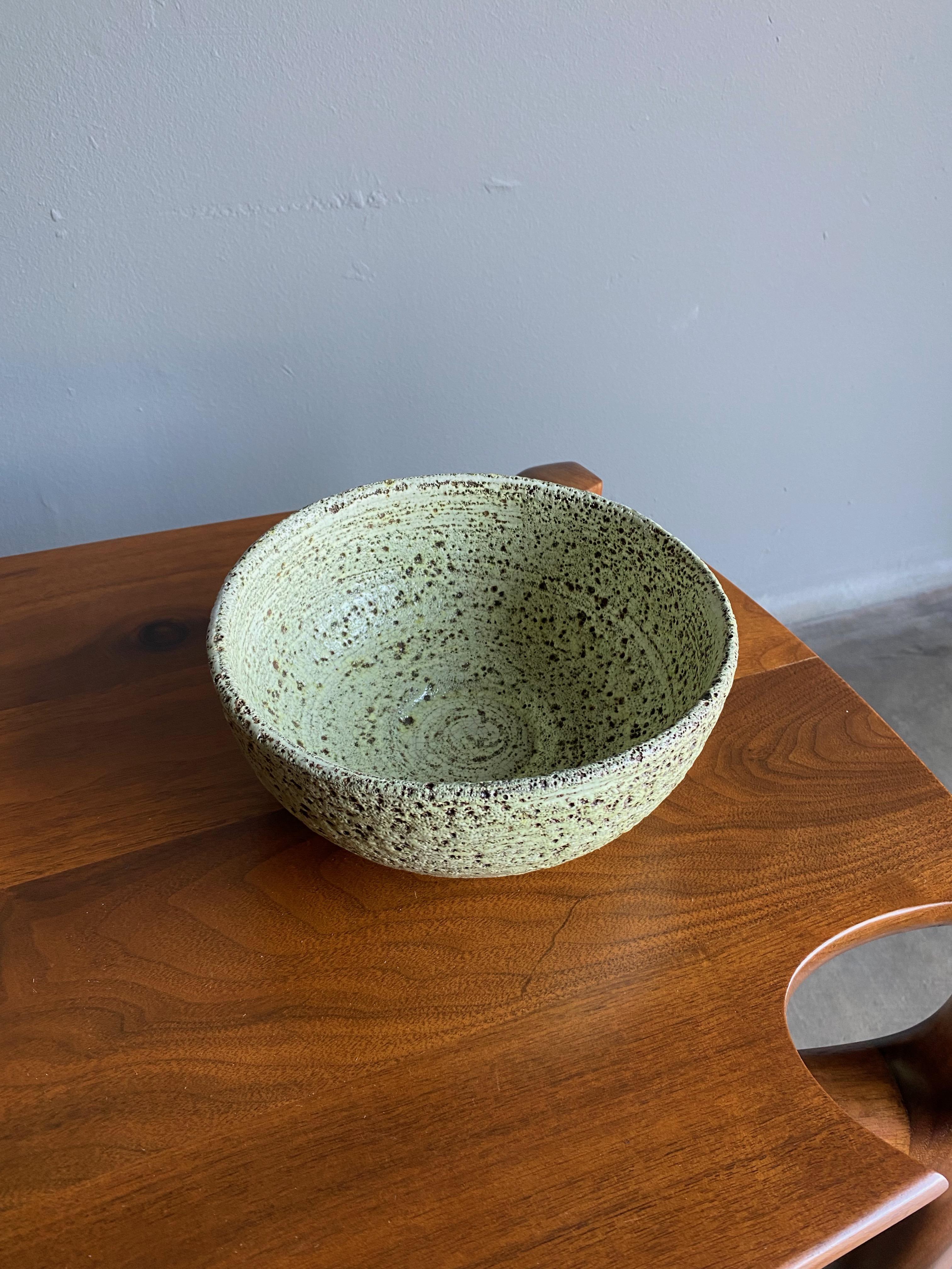 Lava Glaze Ceramic Bowl, circa 1965 In Good Condition In Costa Mesa, CA