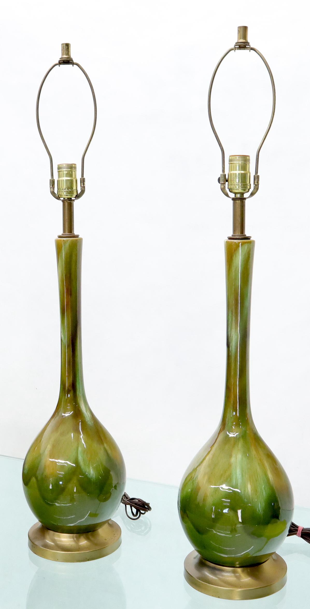 Pair of Mid-Century Modern onion shape glazed table lamps.