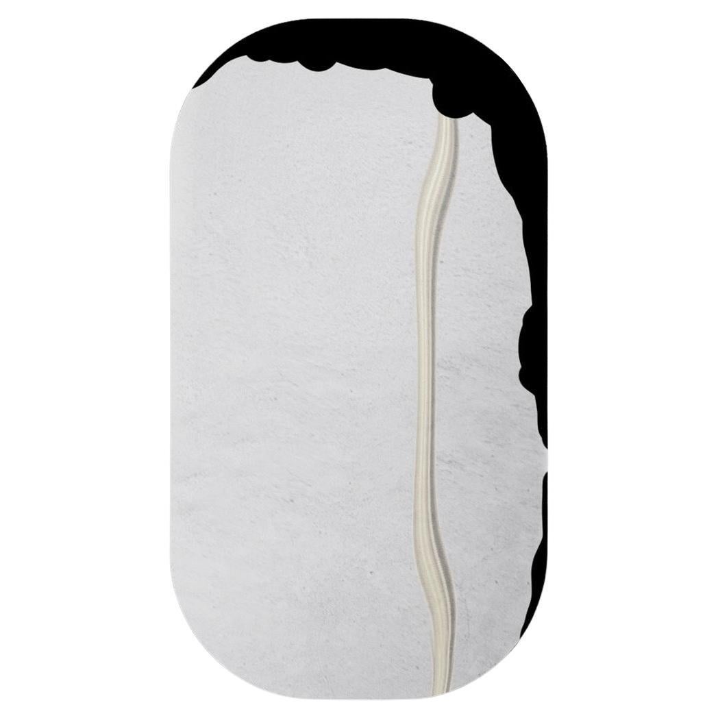 Lava-Wandspiegel mit abgerundeten Ecken von Slow Design im Angebot