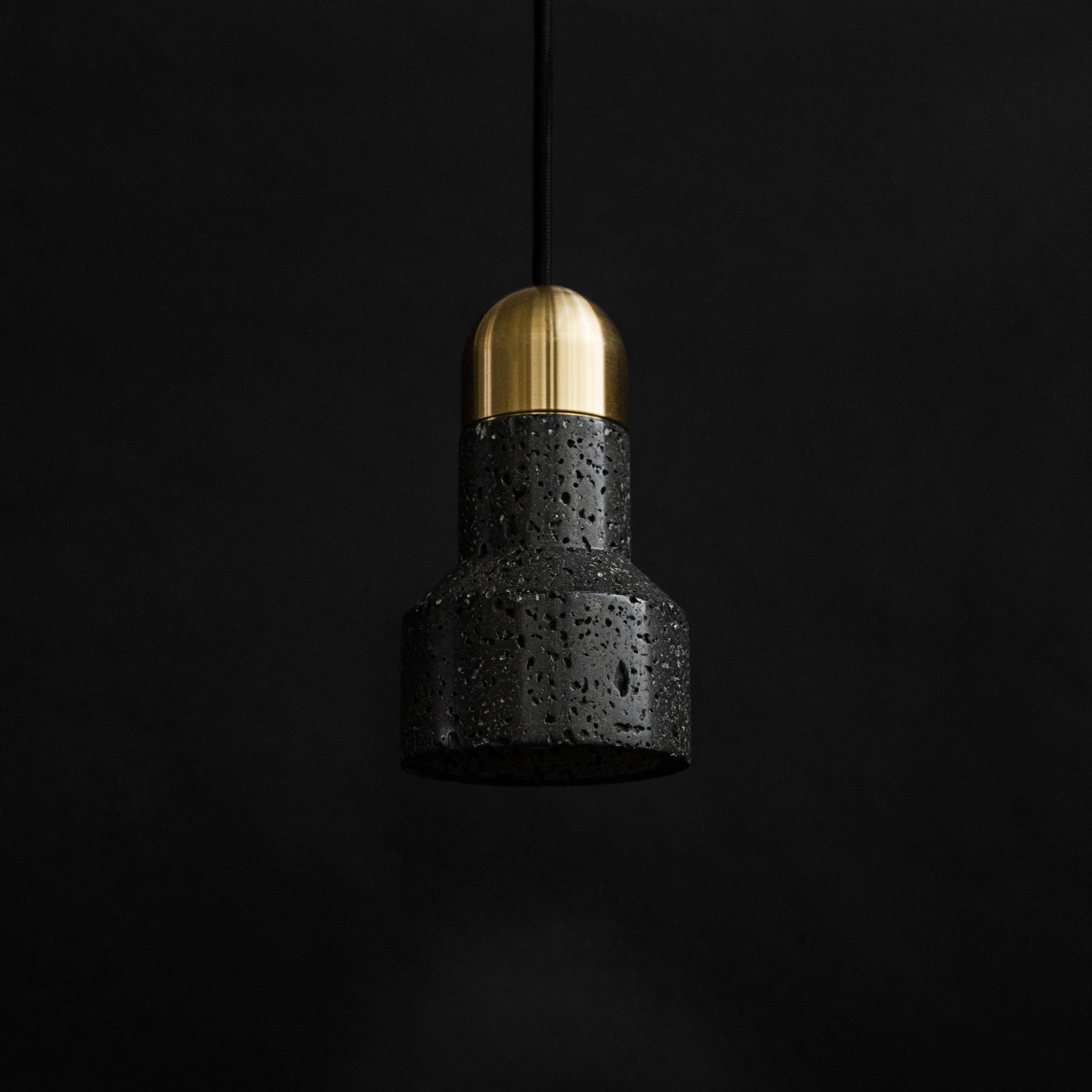 Material: Lava Stone
Fittings: Brass
Color: Black
Dimension: 96 x 96 x 160 mm
Weight: 1.38 kg
Cord: 3000 - 3010 mm
Light Source: LED E27
CCT: 3000 - 3500 K
CRI: 80 - 90 Ra
Flux: 230 lm
Supply: 86 - 240 V
Wattage: 3 W . Max 40 W

About