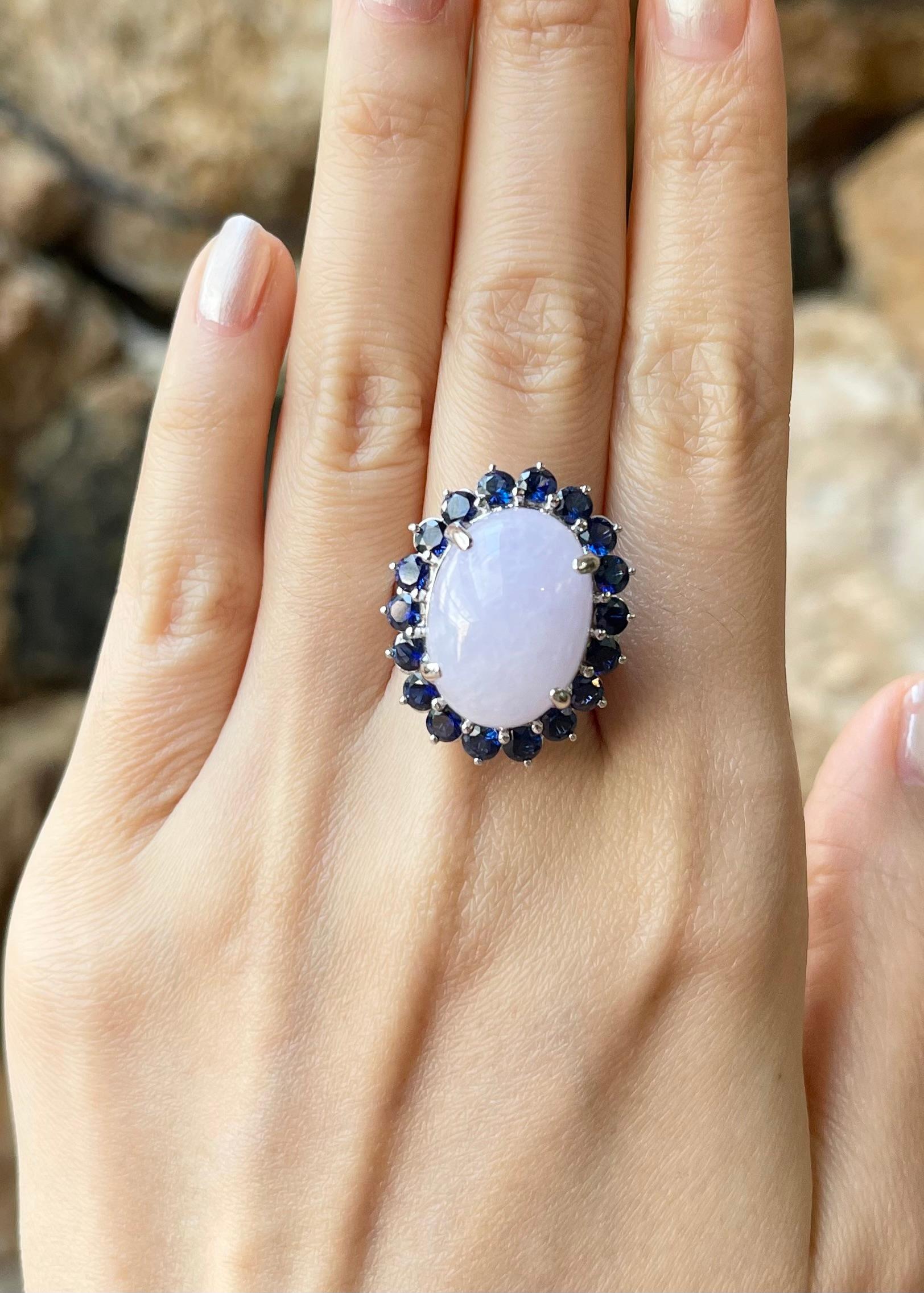 Lavander Jade 15.51 carats with Blue Sapphire 2.90 carats Ring set in Platinum 950

Width:  2.0 cm 
Length: 2.5 cm
Ring Size: 51
Total Weight: 19.65 grams

