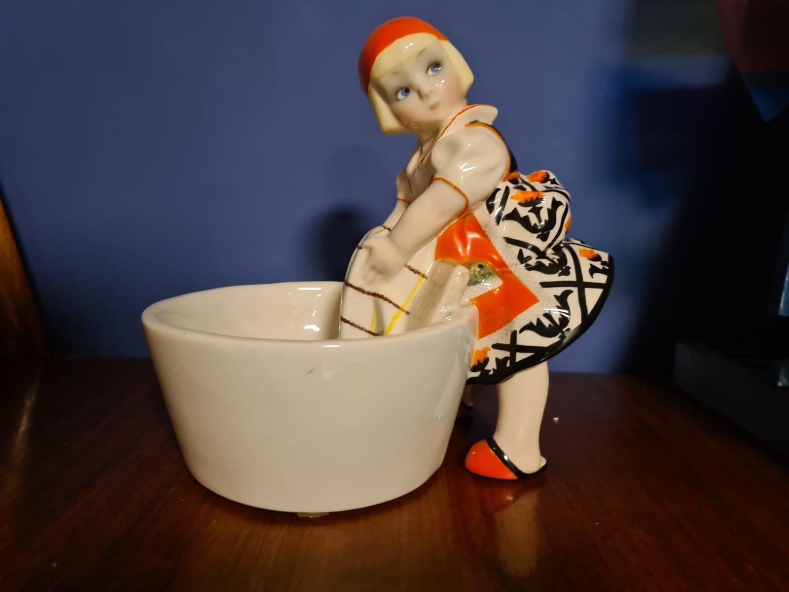 Ceramica Lavanderina Essevi epigono Lenci in vendita