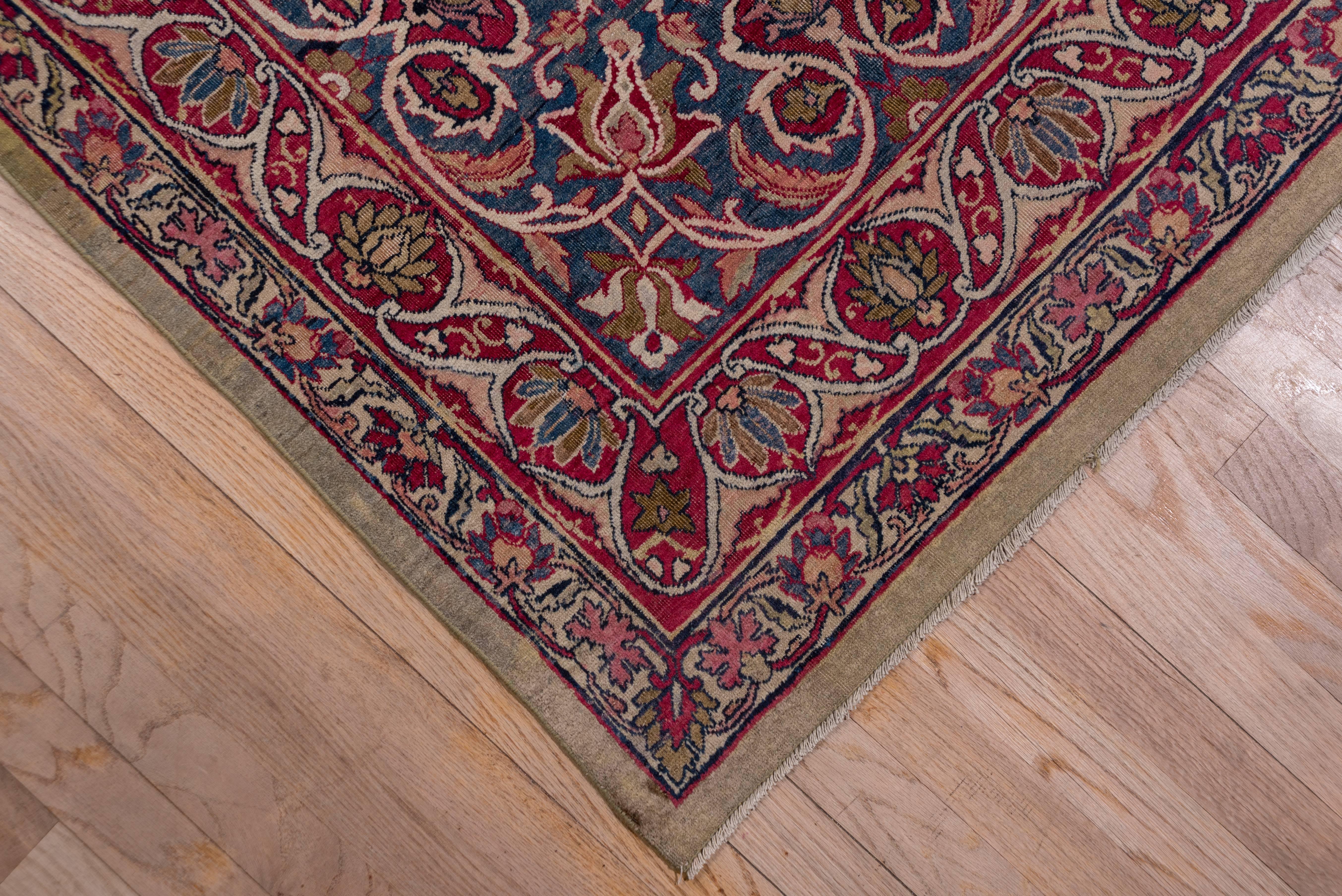 Lavar Kerman Carpet, circa 1900 For Sale 1