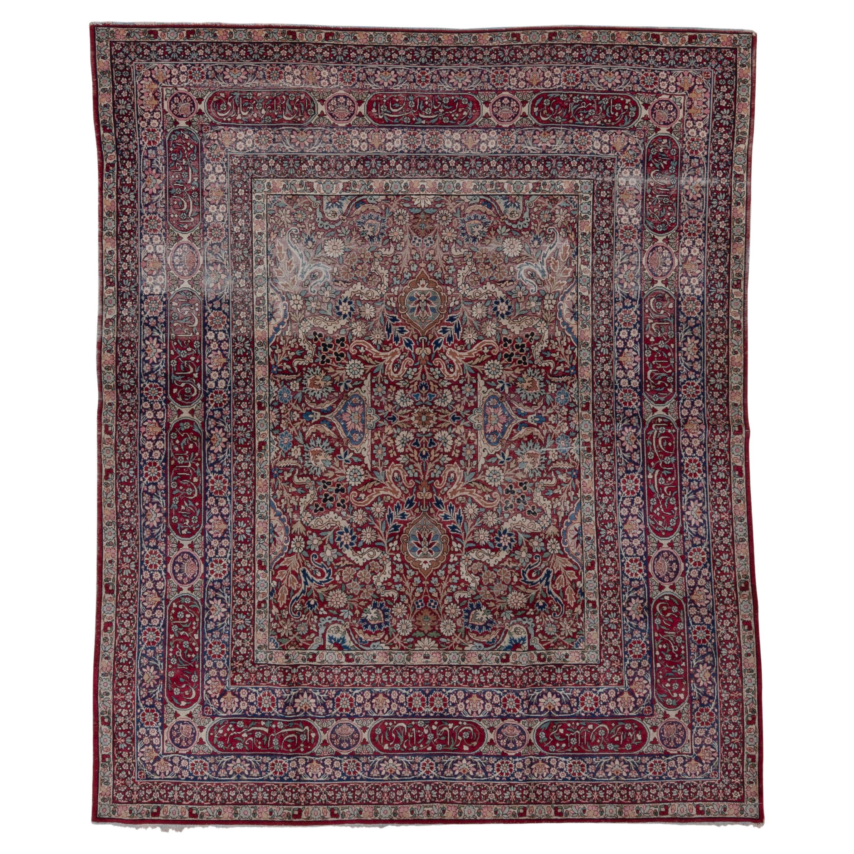 Tapis Lavar Rouleaux floraux avec bordure en écriture en vente