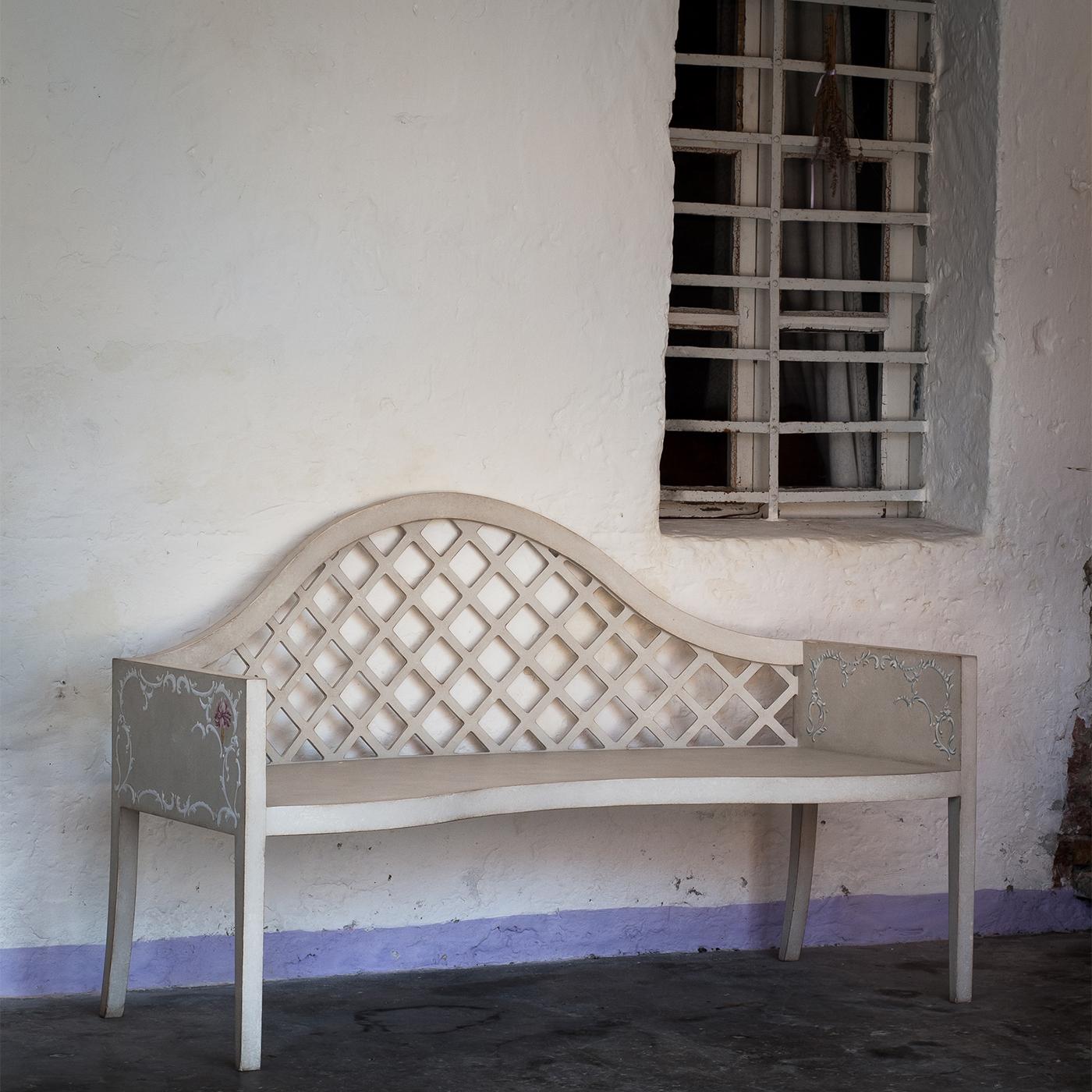 Lavaredo Settee Textural White and Tulips Decors Bench In New Condition For Sale In Milan, IT