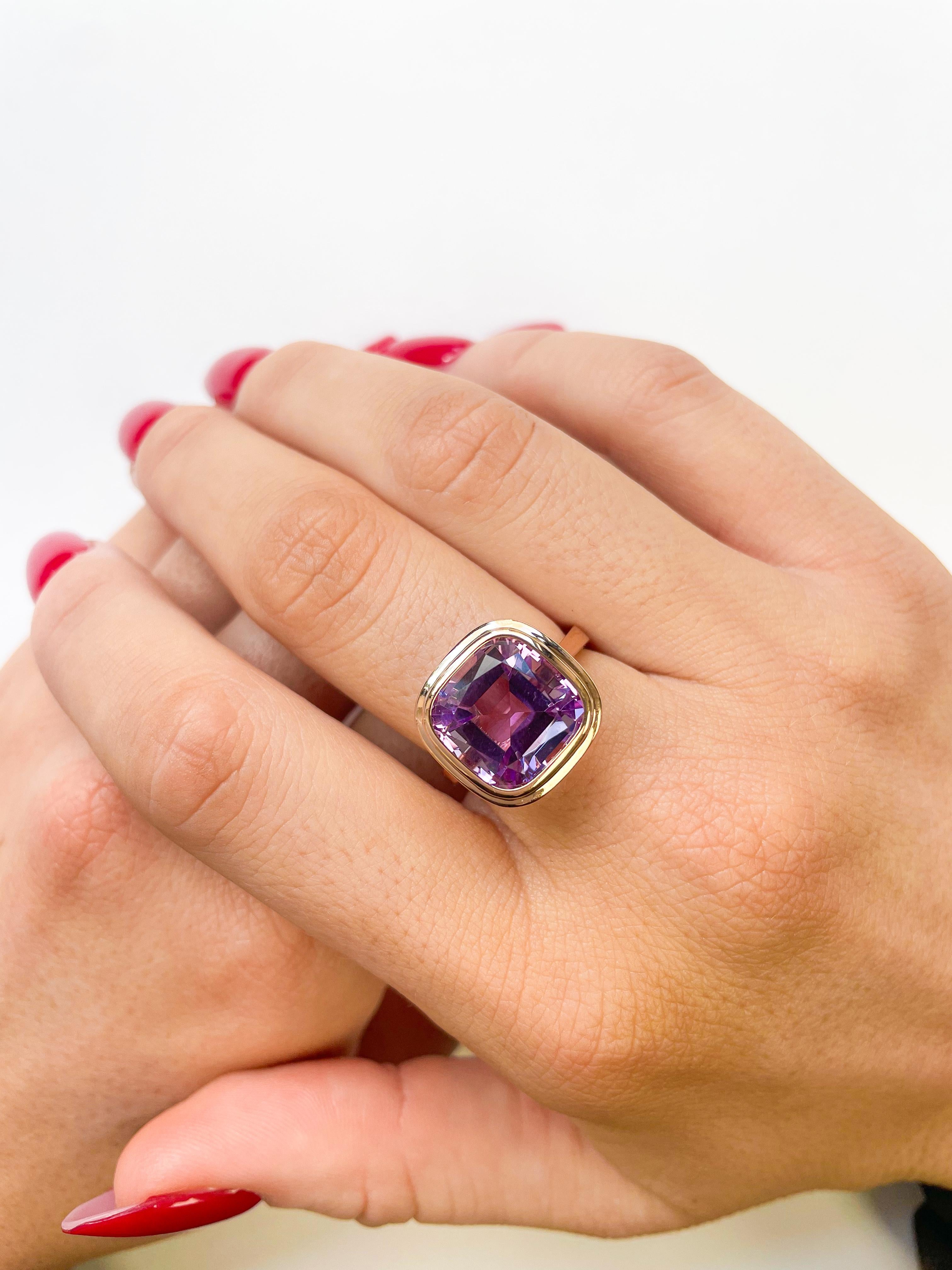 For Sale:  Lavender Amethyst Cushion-Cut Ring in 18K Rose Gold 2