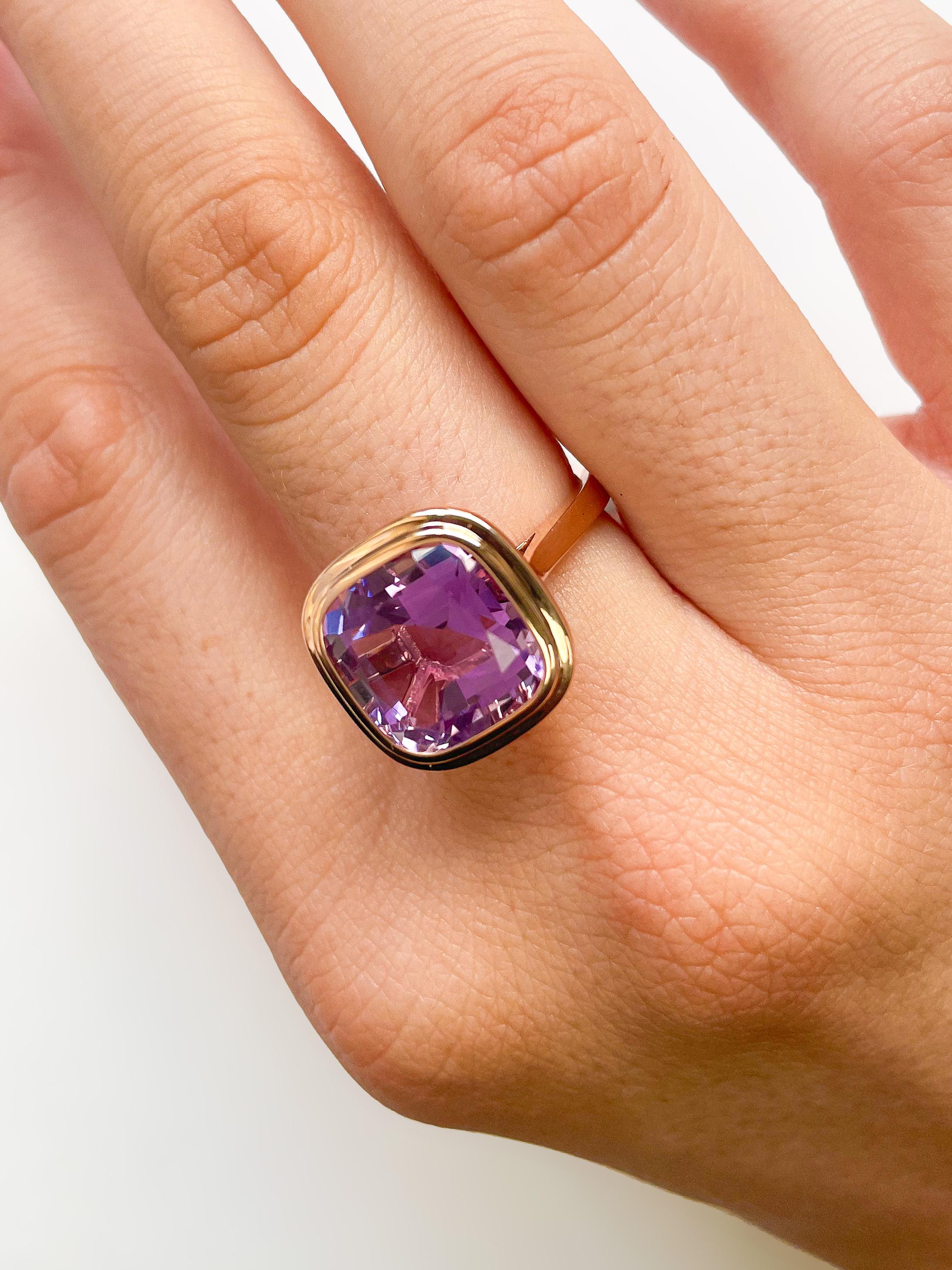 For Sale:  Lavender Amethyst Cushion-Cut Ring in 18K Rose Gold 3
