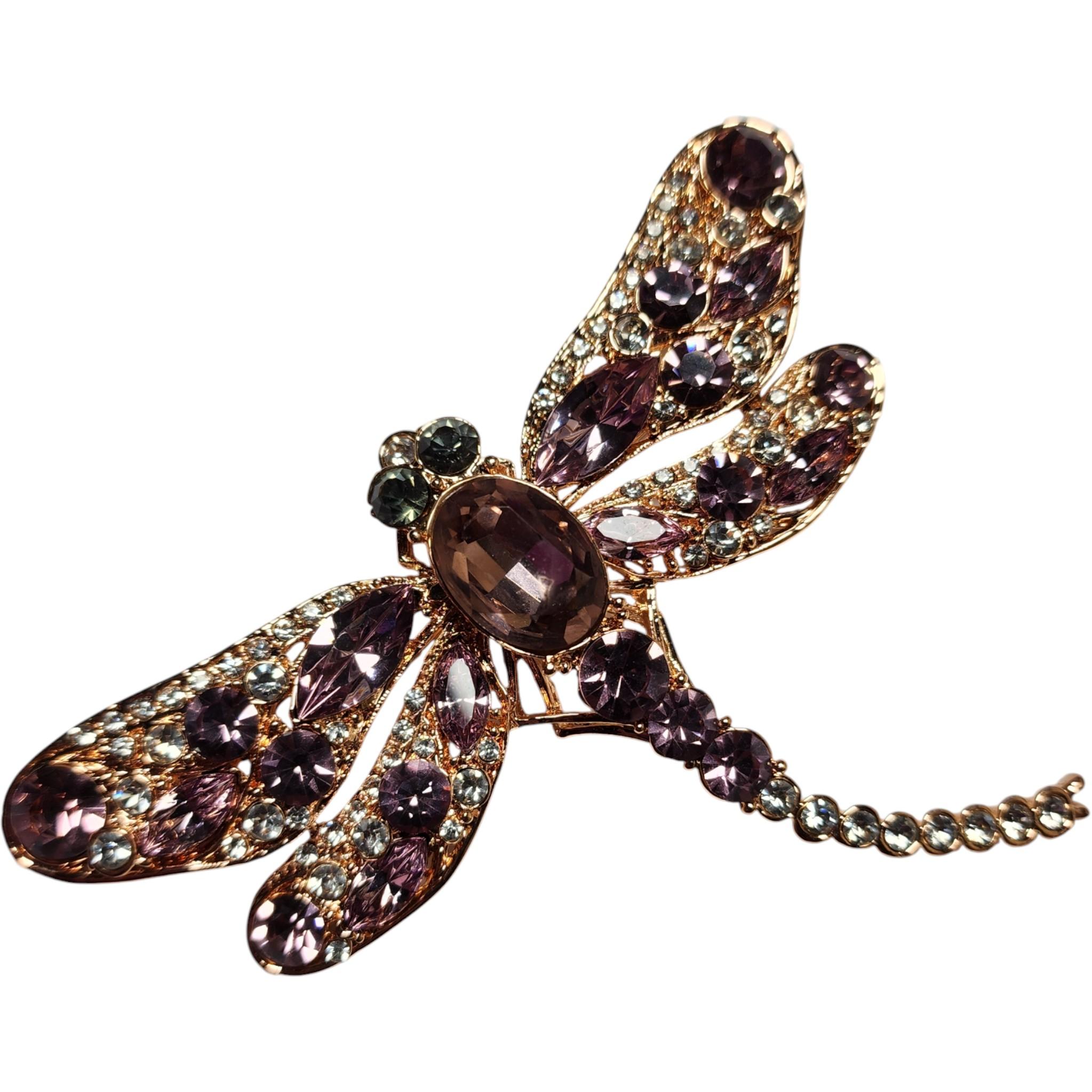 Rétro Spilla a forma di libellula con strass chiari e lavanda in metallo dorato in vendita