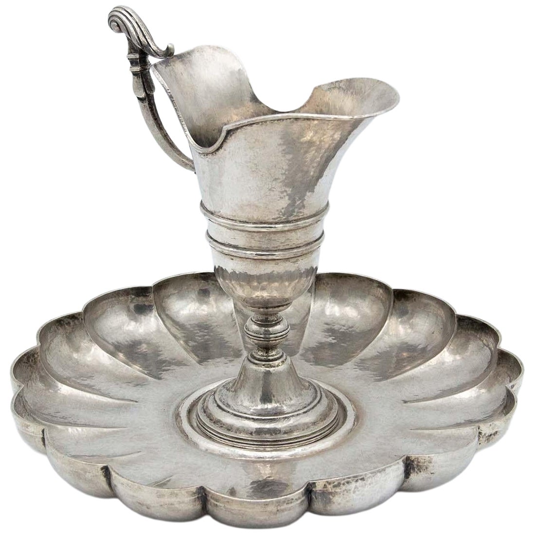 Lavender and gum in hammered silver