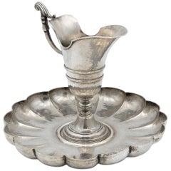 Lavender and gum in hammered silver Lavender and gum in hammered silver