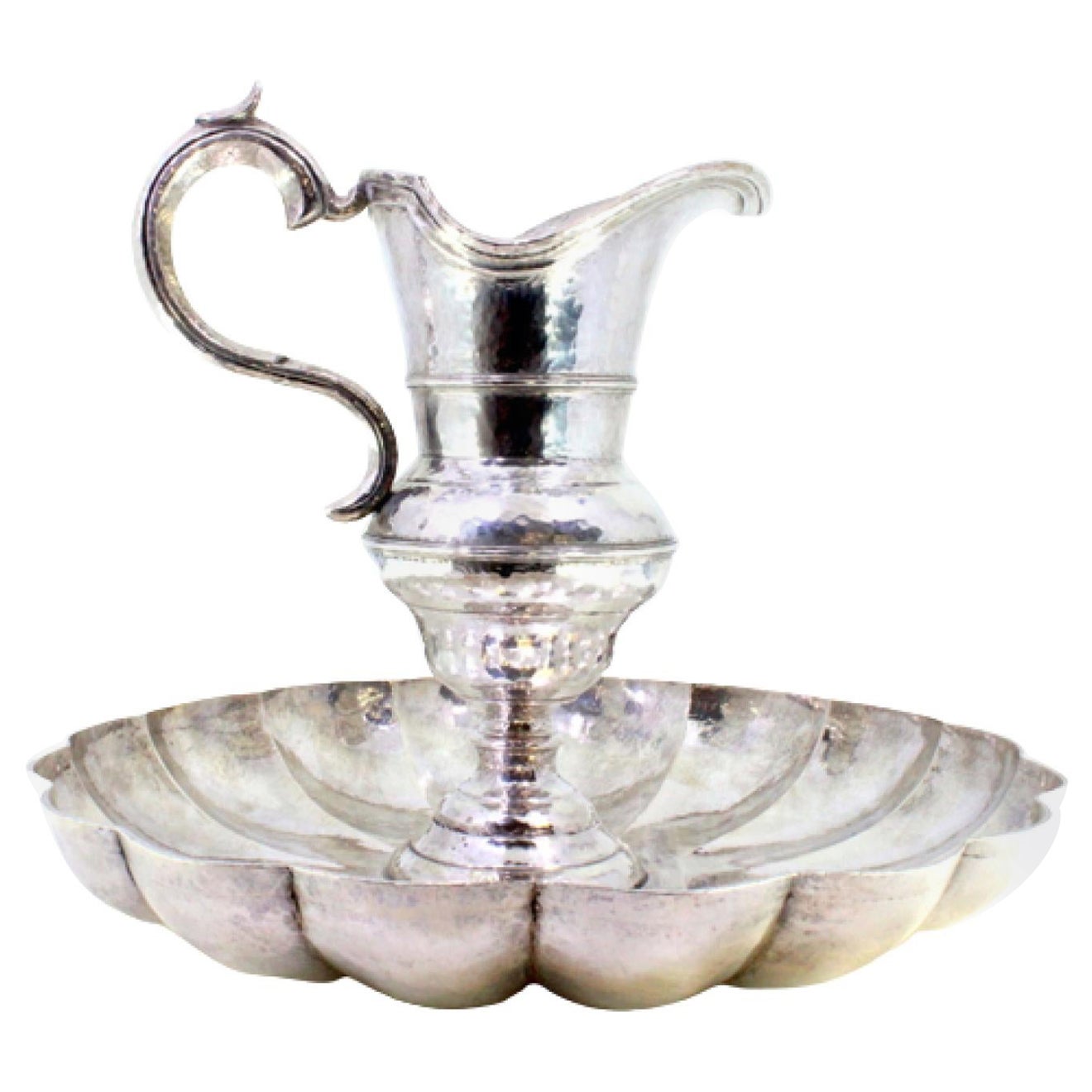 Lavender and gum in hammered silver with lavender in the shape of buds