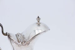 Lavender and silver gum with knob on the lid and plate