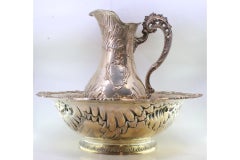 Lavender and silver gum with reliefs surrounding monogram cards