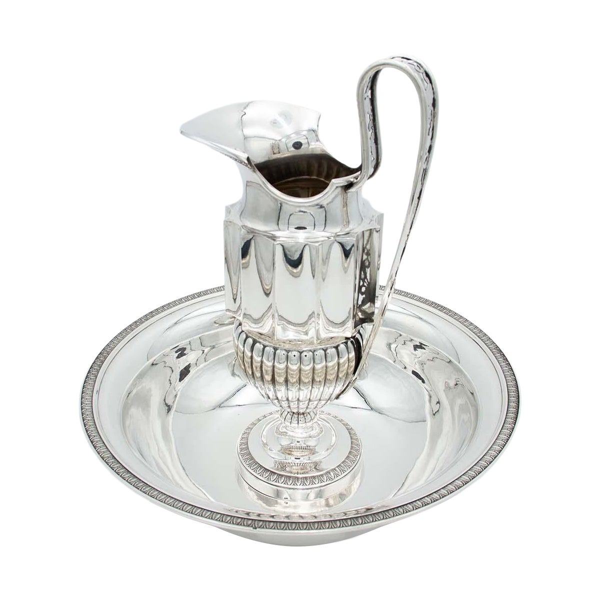 Lavender and Smooth Silver Gomil For Sale