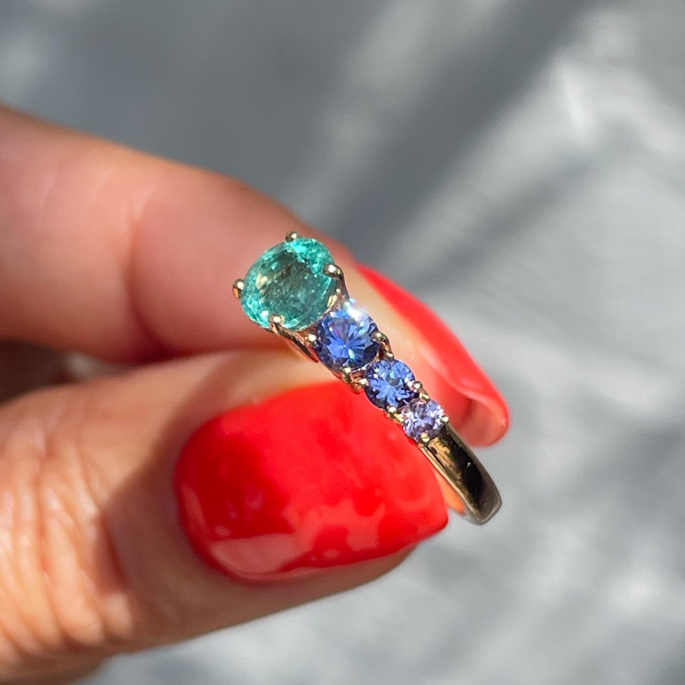 Lavender Cascade Colombian Emerald Ring with Sapphires, Rose Gold, NIXIN Jewelry en vente 1