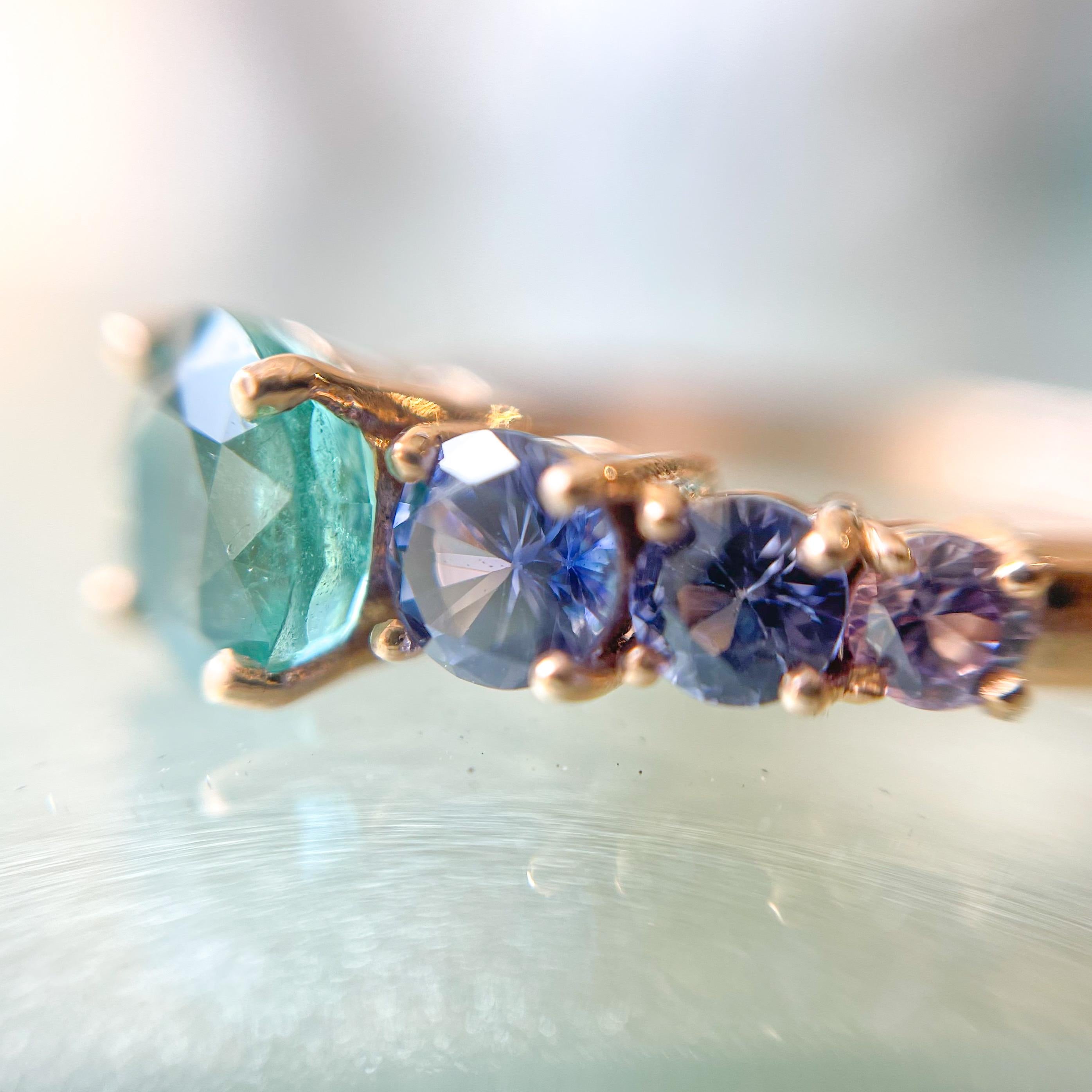 Lavender Cascade Colombian Emerald Ring with Sapphires, Rose Gold, NIXIN Jewelry For Sale 3