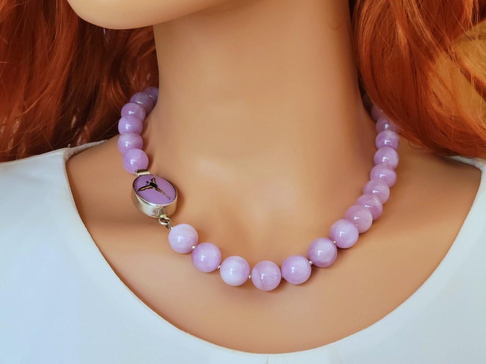 Lavender Chatoyant Kunzite Necklace With Vintage Essex Crystal Clasp For Sale 1