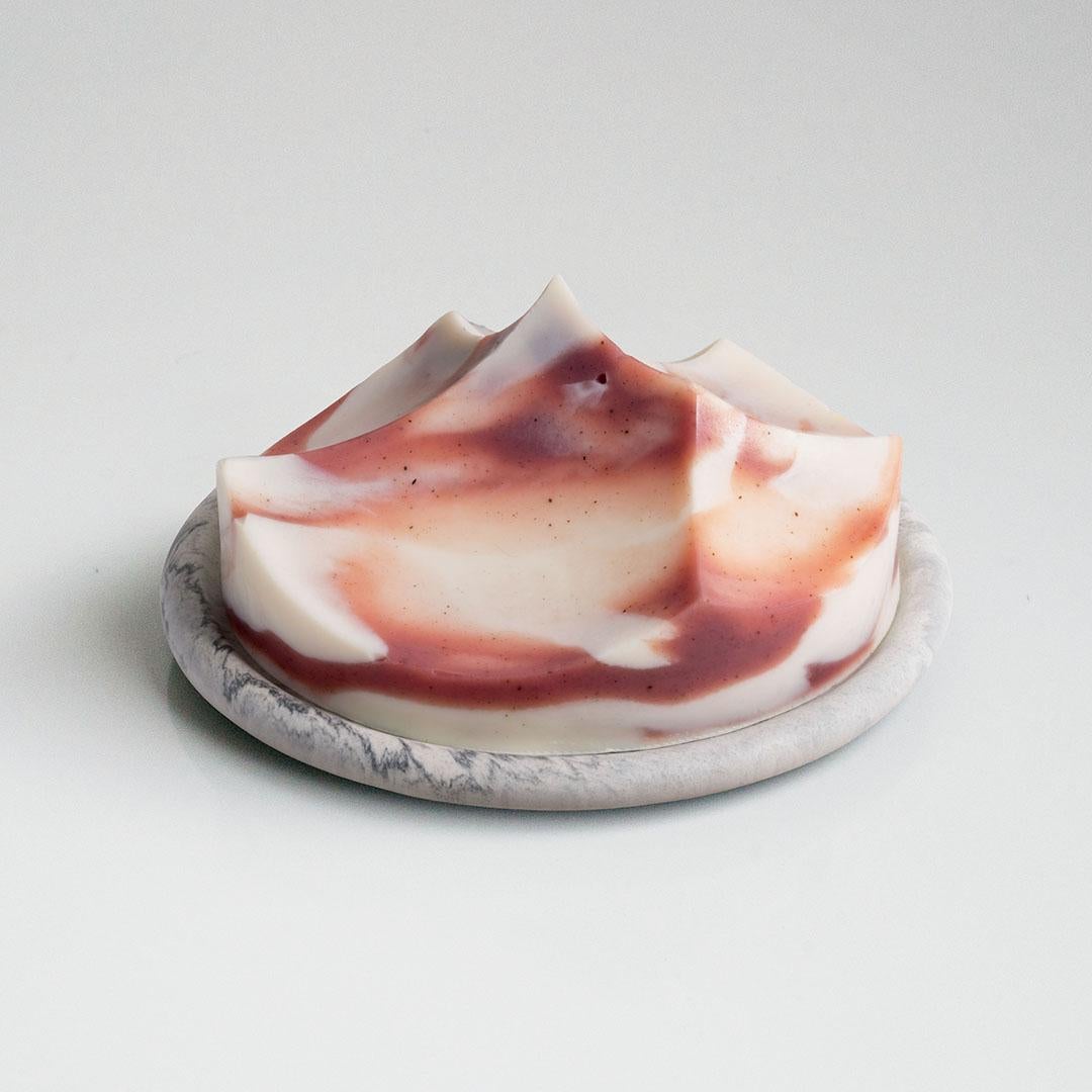 Minimalist Lavender Creme and Jasmine Ylang Ylang, Handmade Soap Set by Umé Studio For Sale