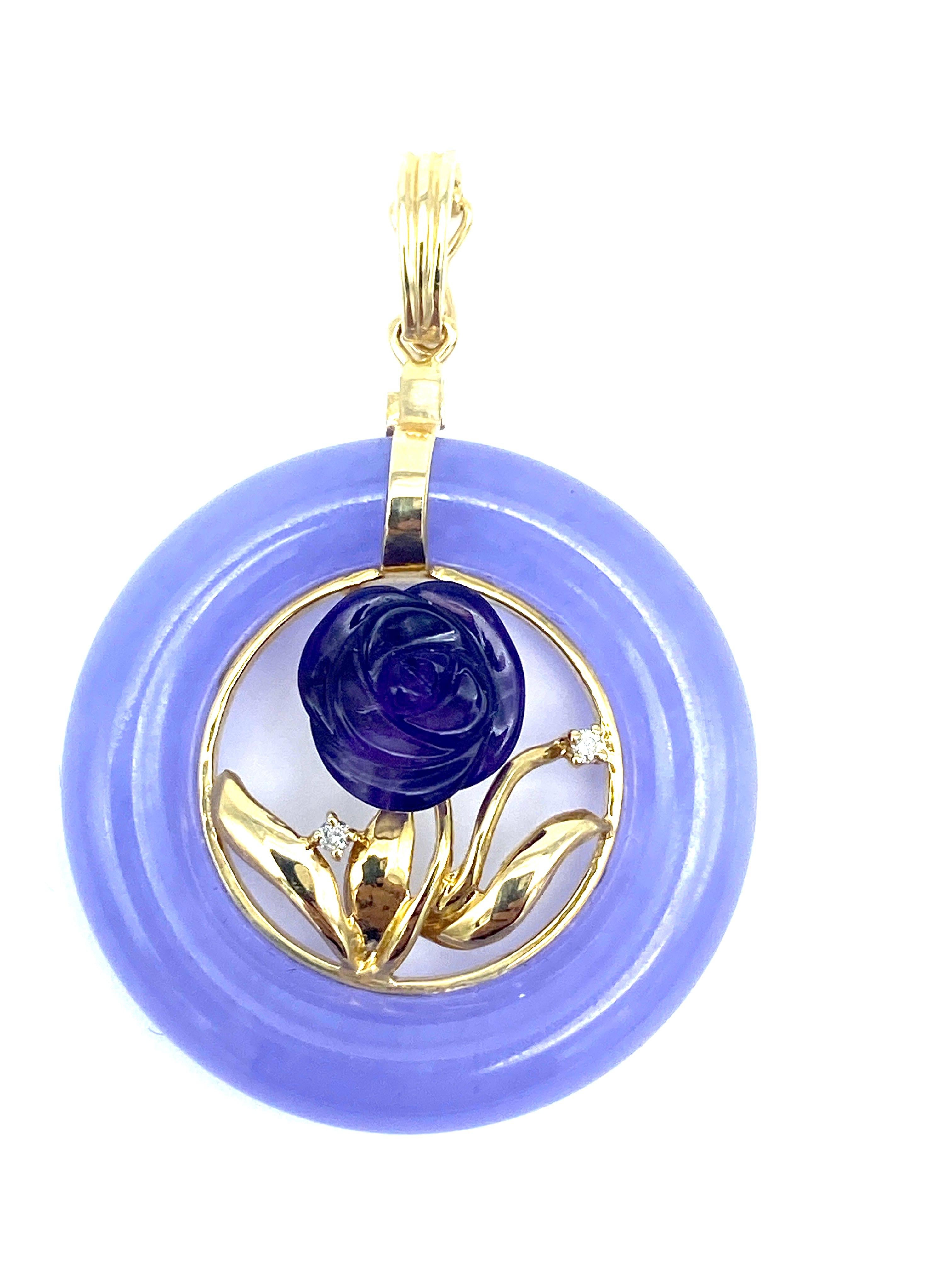 Anhänger aus 14 Karat Gelbgold mit lavendelfarbener Jade und Amethyst-Blume 3
